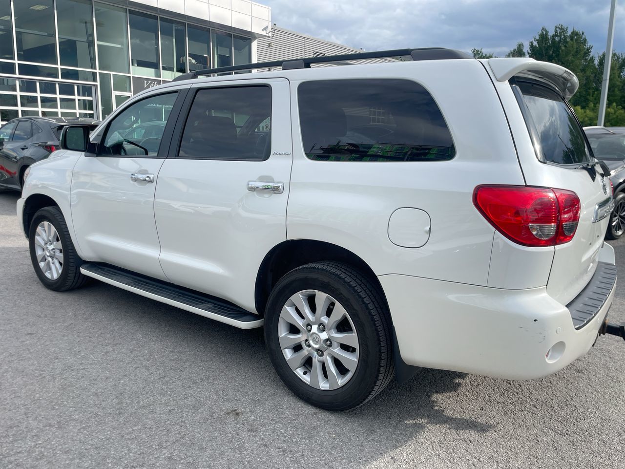 Toyota Sequoia  2016 à Laval, Québec