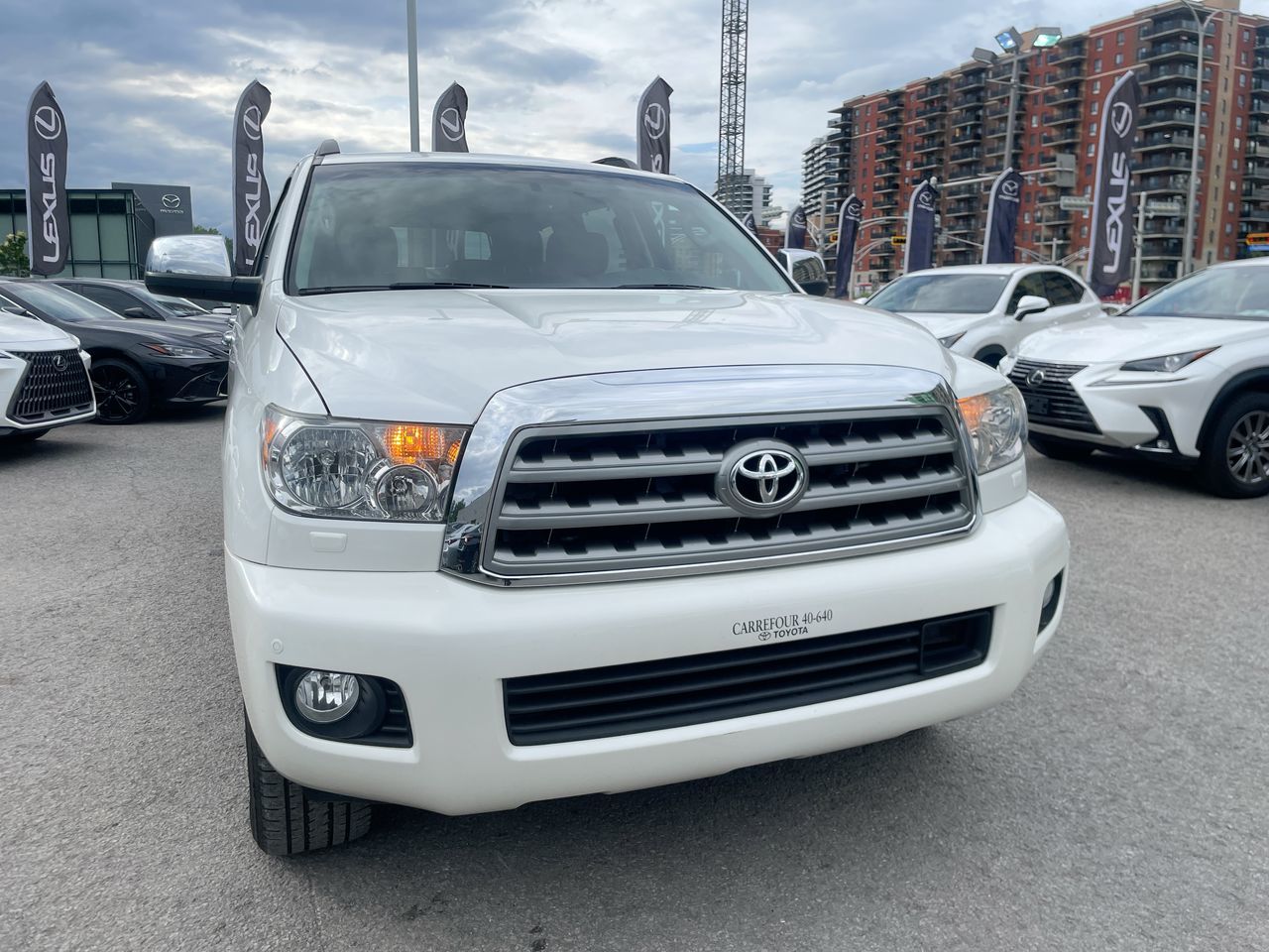 Toyota Sequoia  2016 à Laval, Québec