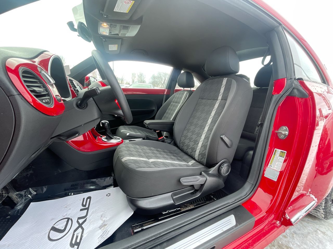 2017 Volkswagen Beetle Coupe in Laval, Quebec