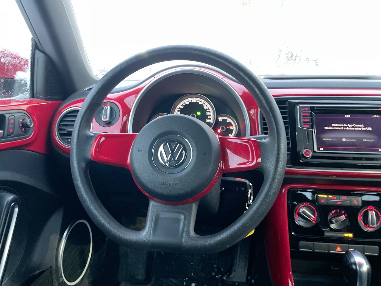 Volkswagen Beetle Coupe  2017