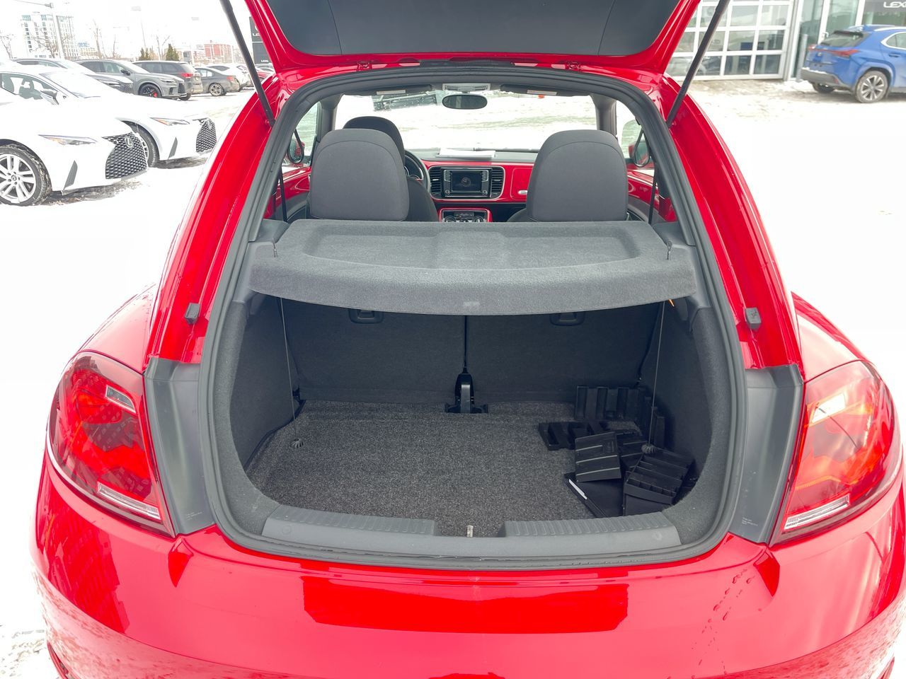 Volkswagen Beetle Coupe  2017