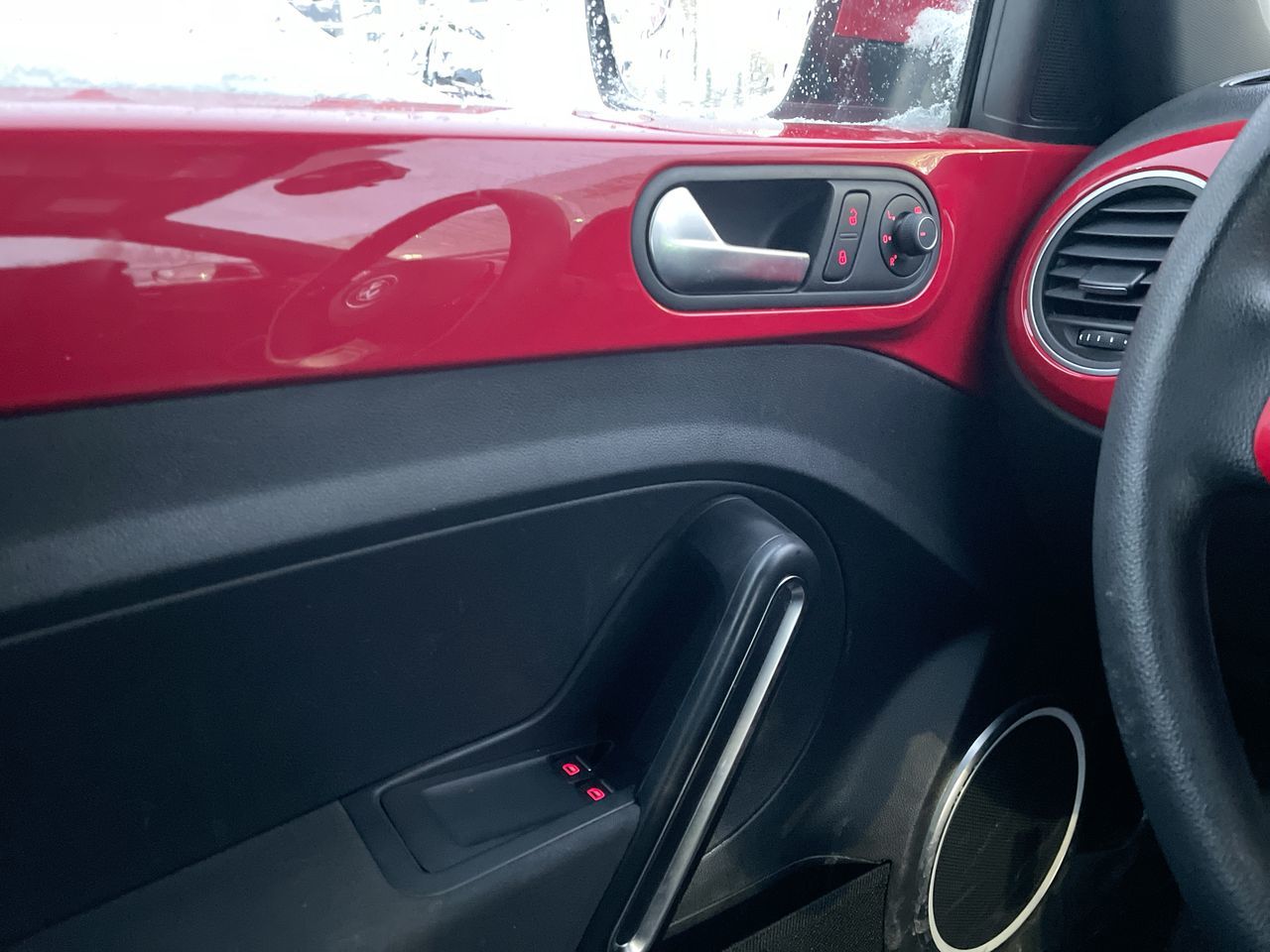 Volkswagen Beetle Coupe  2017