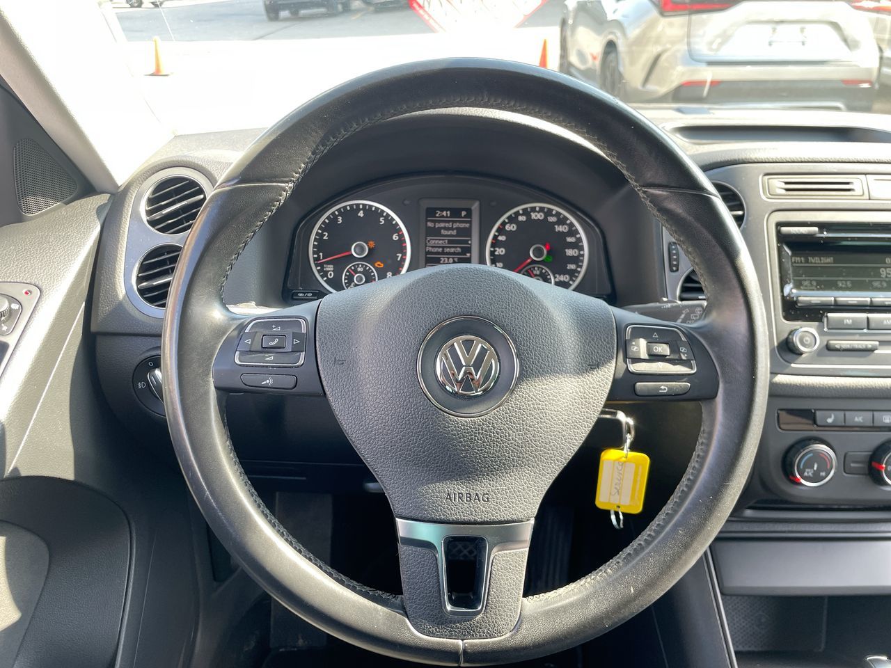 Volkswagen Tiguan  2014