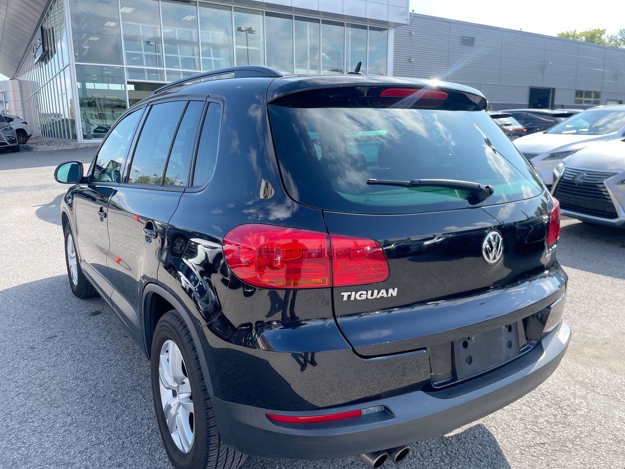 Volkswagen Tiguan  2014