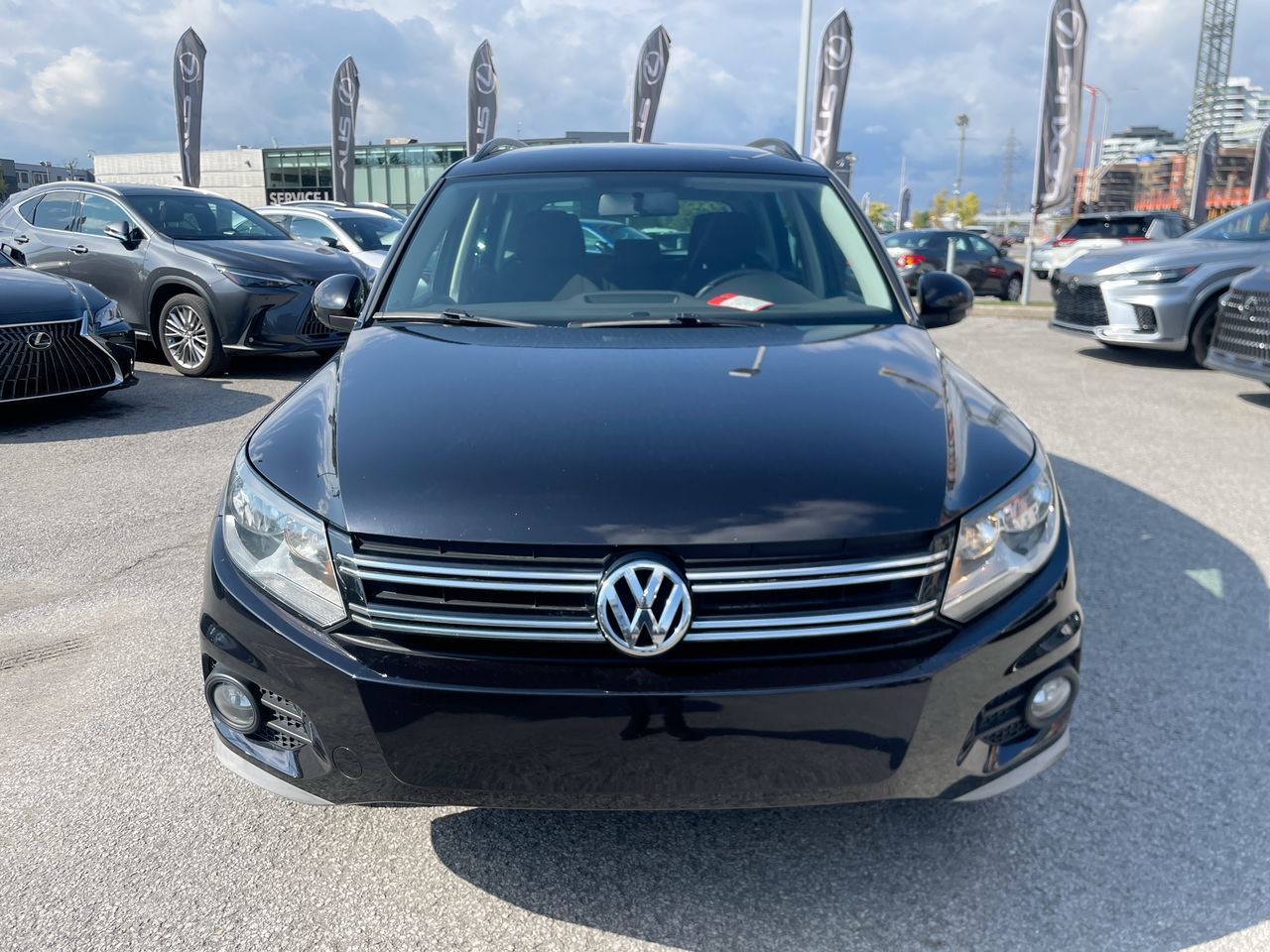 Volkswagen Tiguan  2014