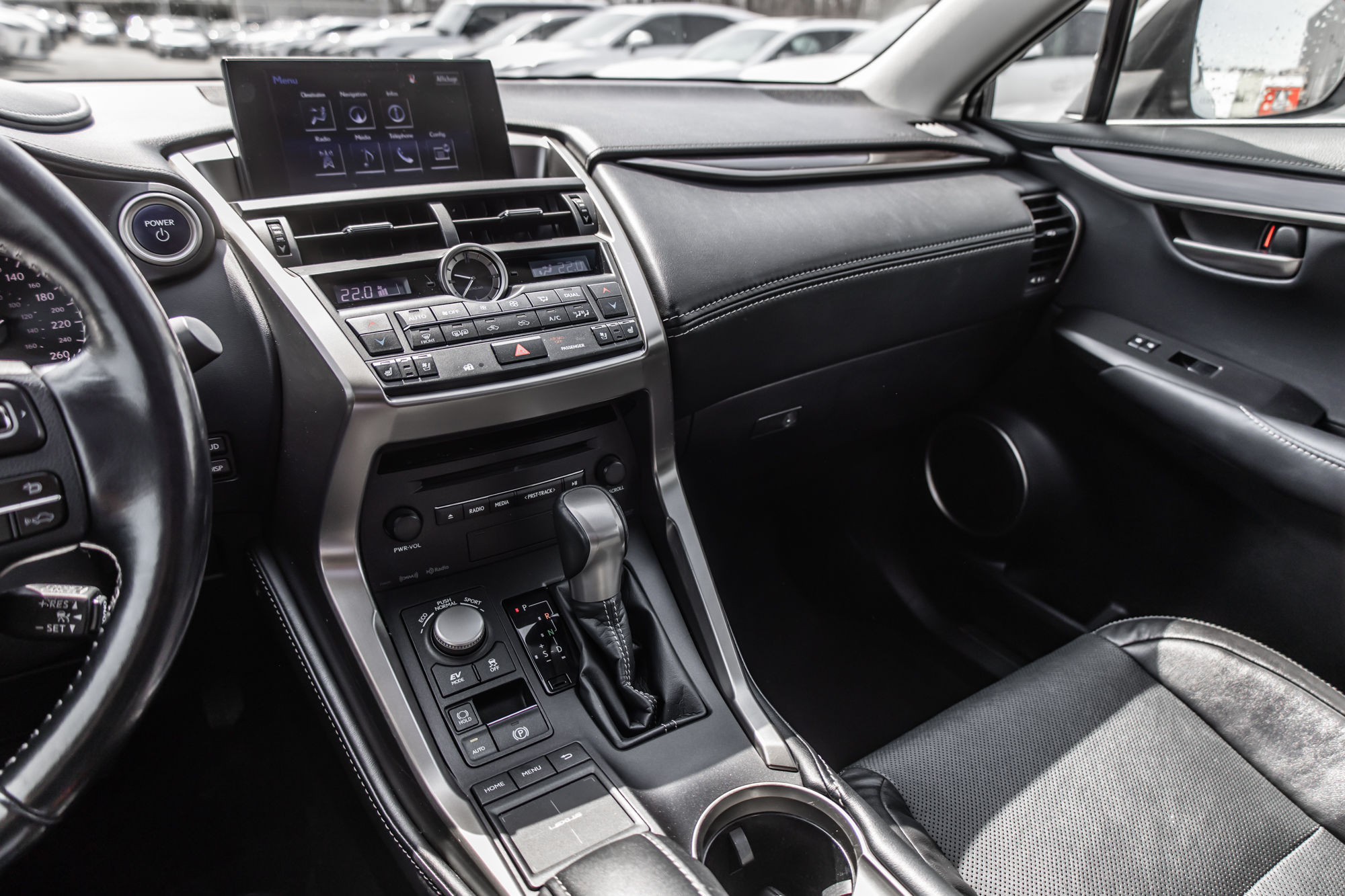 Lexus NX 300h  2017 à Laval, Québec