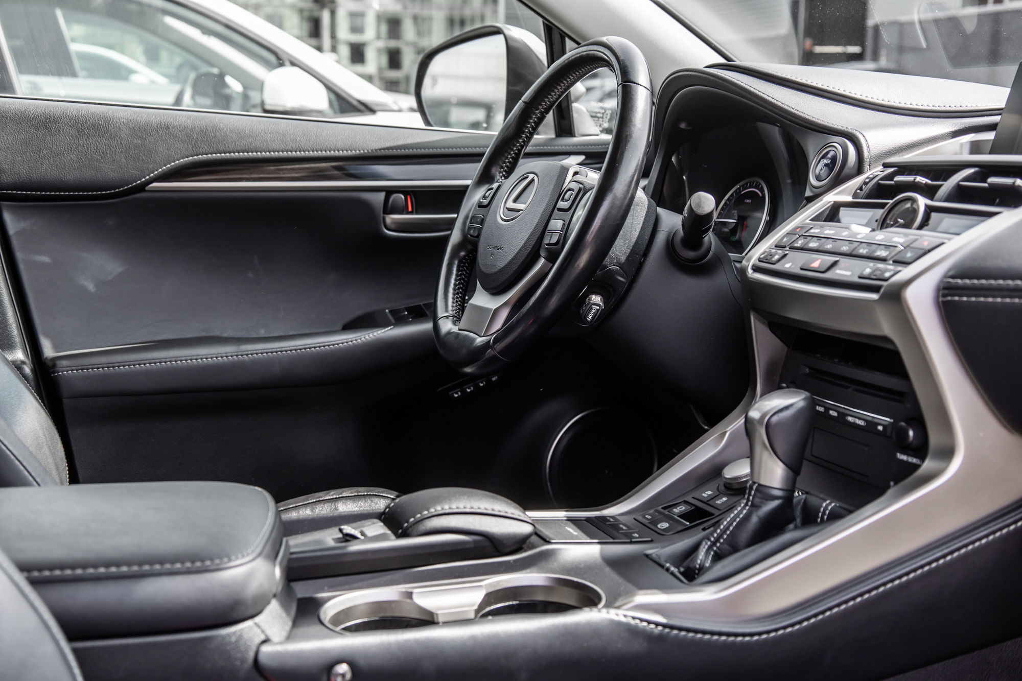 Lexus NX 300h  2017 à Laval, Québec