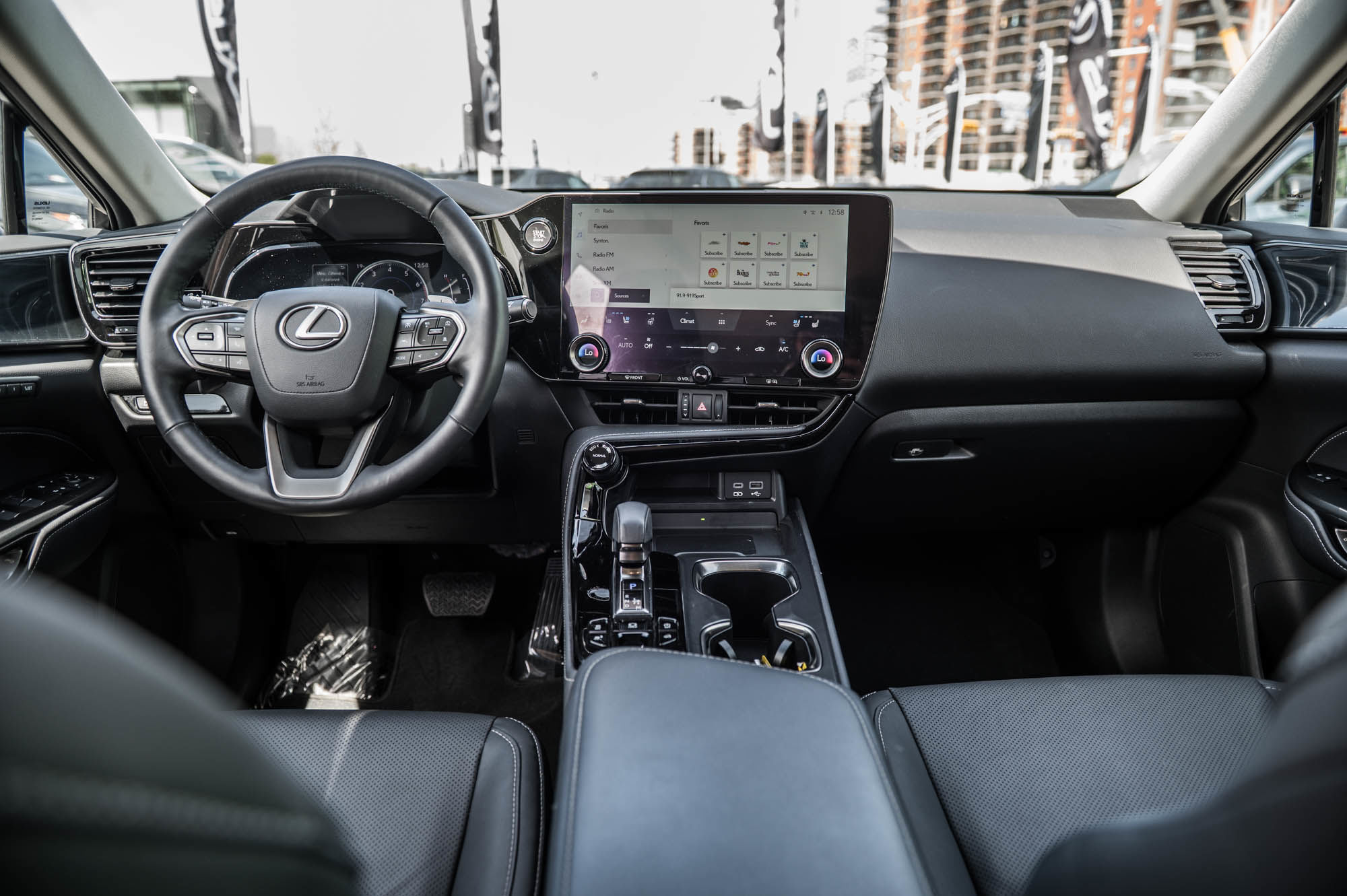 2024 Lexus NX in Laval, Quebec
