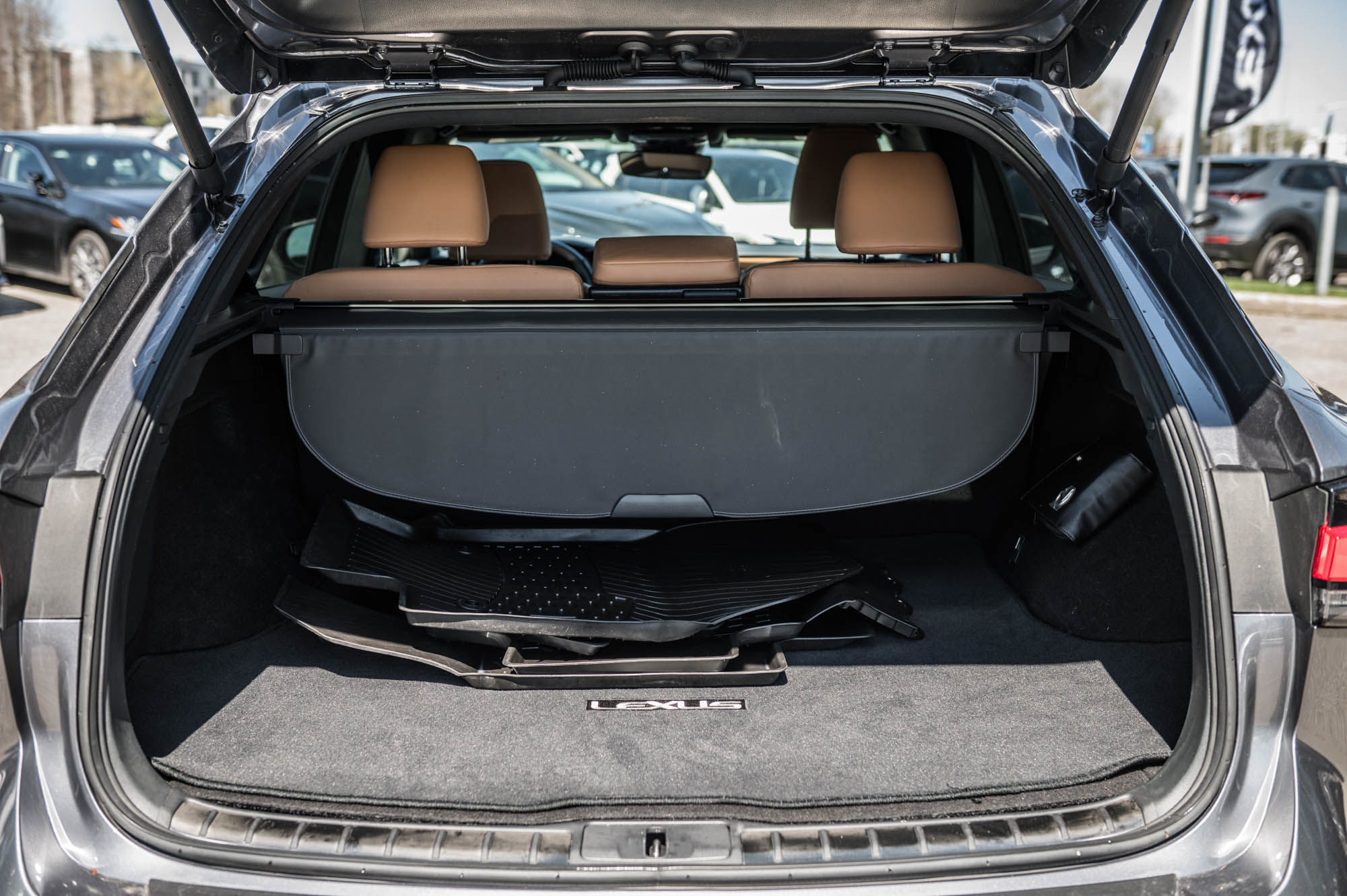 Lexus RX 350h  2023 à Laval, Québec