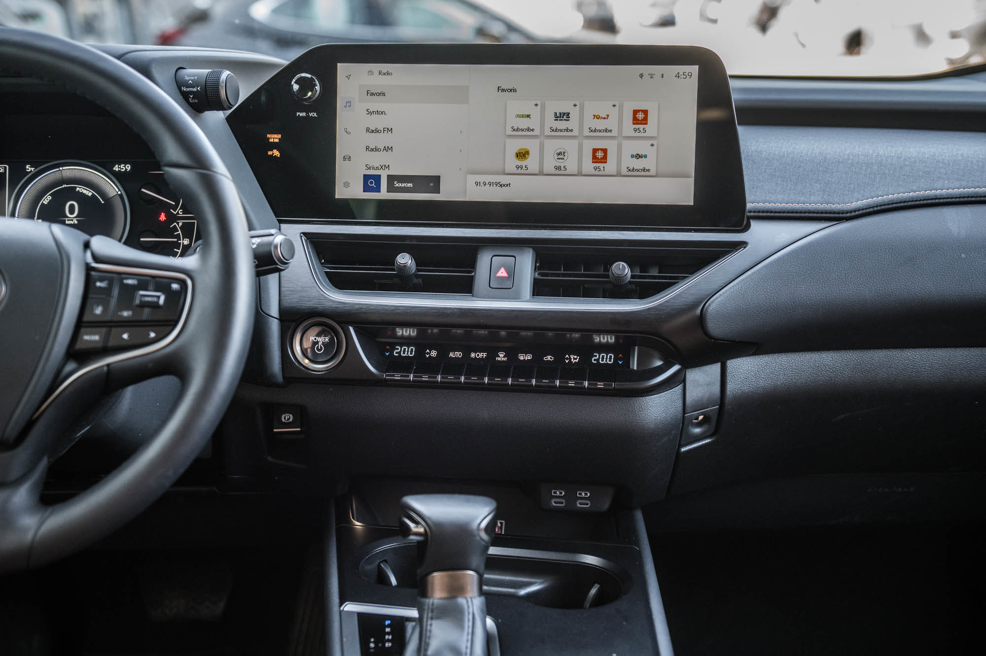 2024 Lexus UX 250h in Laval, Quebec