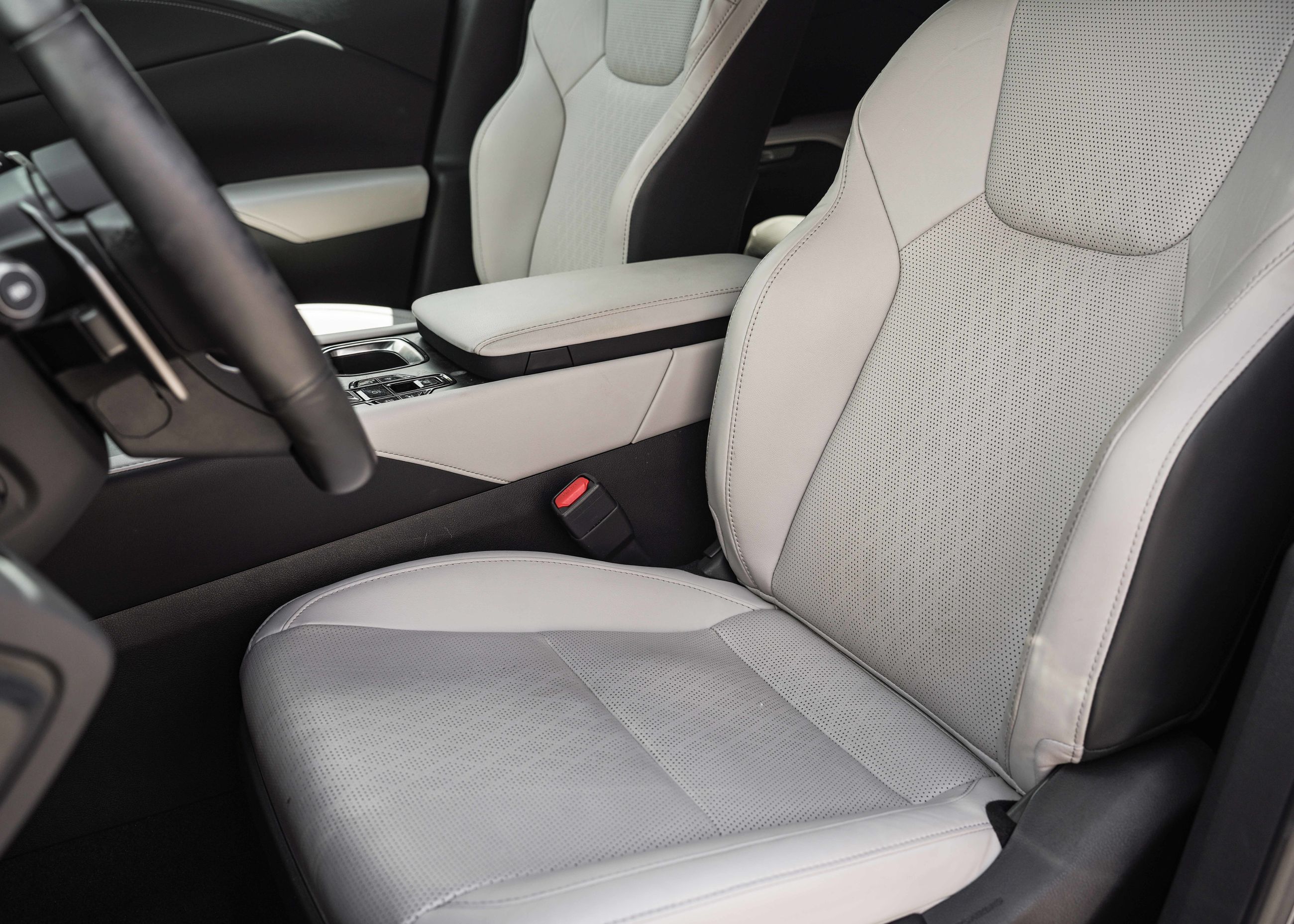 Lexus RX 350 ULTRA LUXURY BAS KM TOIT PANO CUIR NAVI 2024 — photo 8