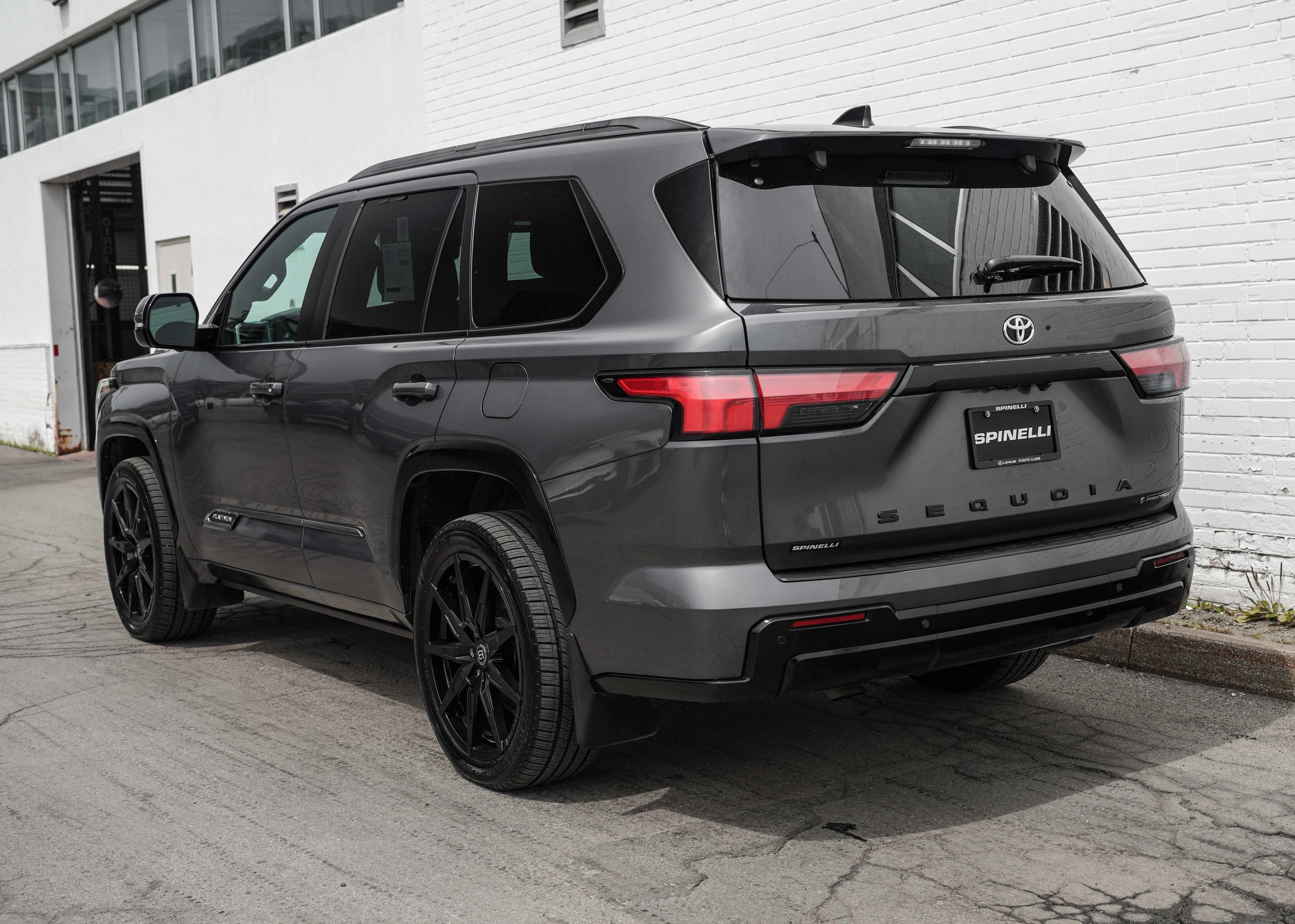 Toyota Sequoia **PLATINUM** 2025 — photo 4