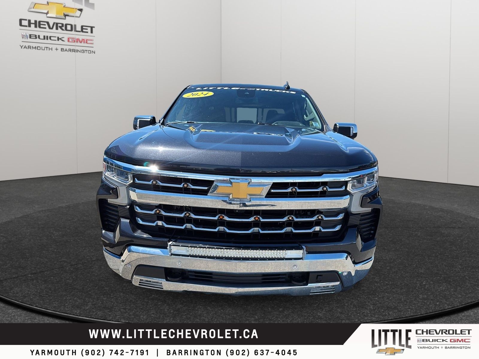 Photo 2024 Chevrolet Silverado 1500 LTZ #2
