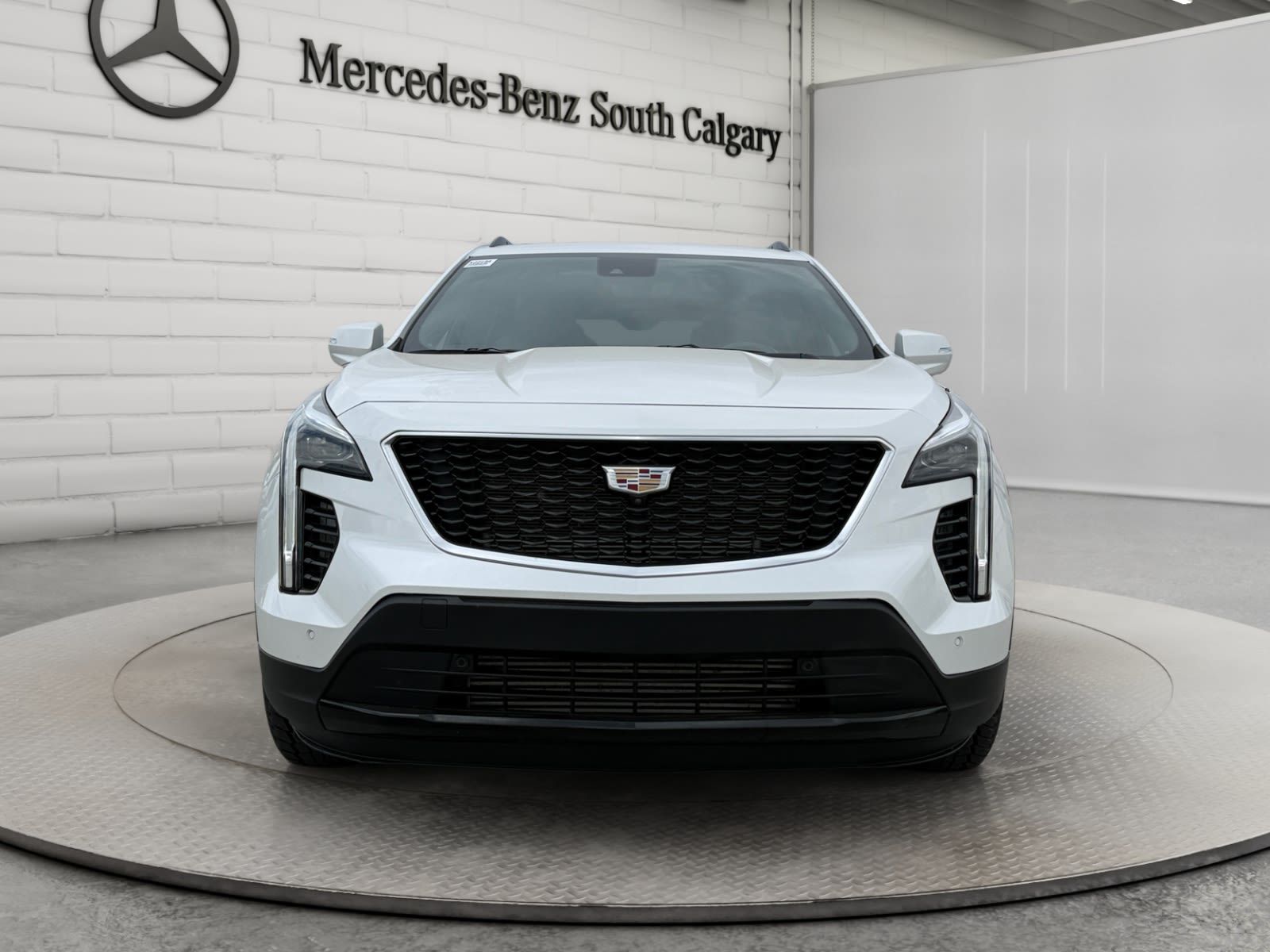 Photo 2023 Cadillac XT4 AWD Sport #2