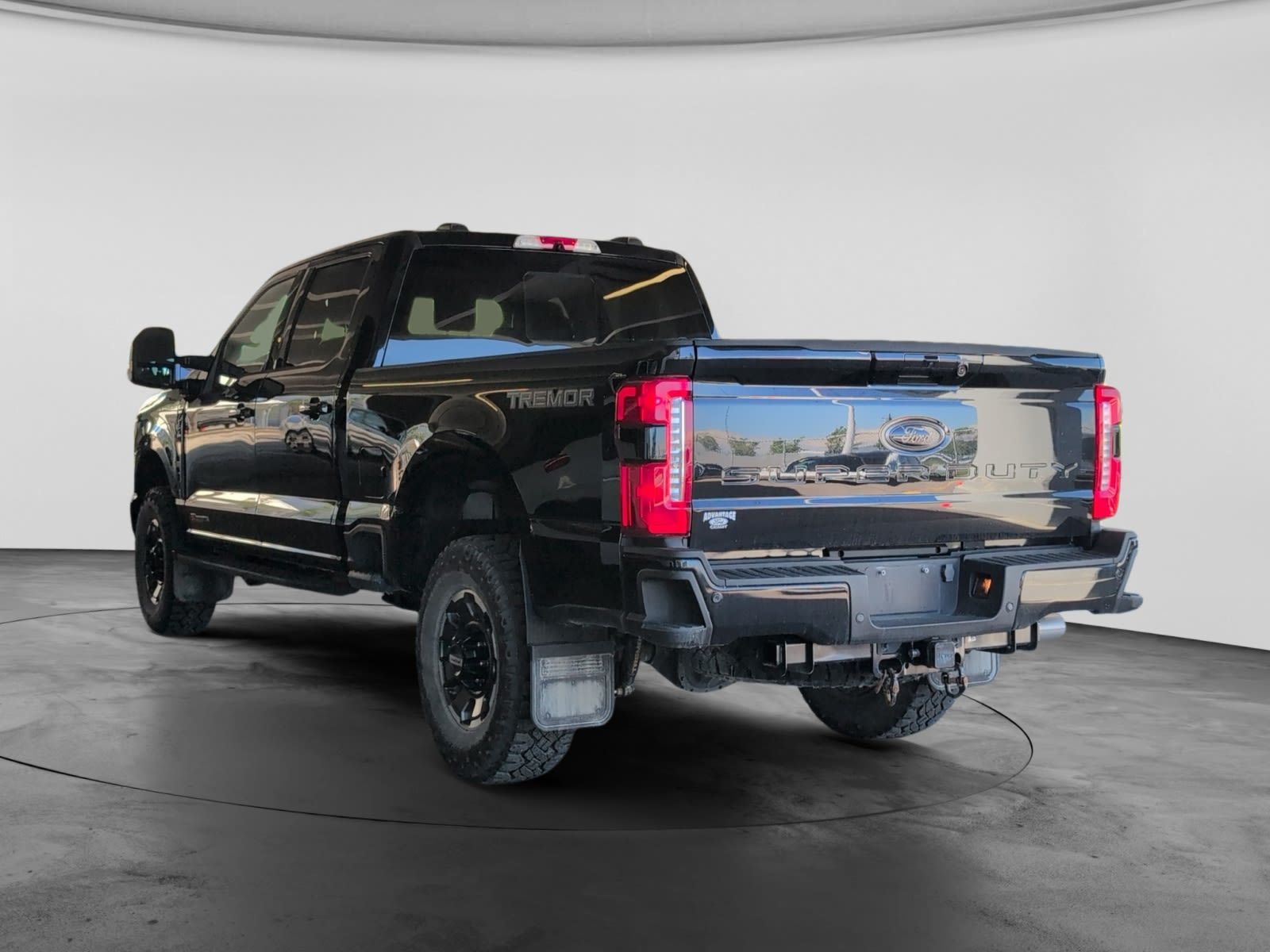 Photo 2024 Ford Super Duty F-350 SRW LARIAT #6