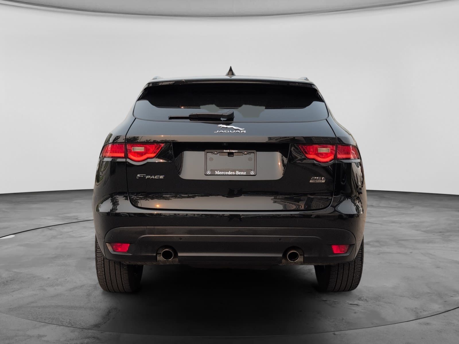 Photo 2020 Jaguar F-PACE Checkered Flag #6