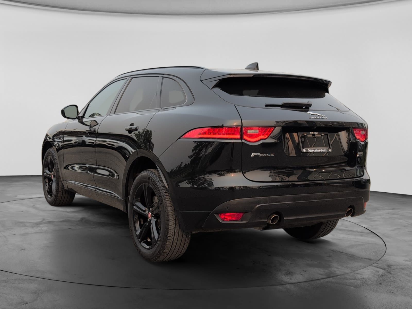 Photo 2020 Jaguar F-PACE Checkered Flag #7