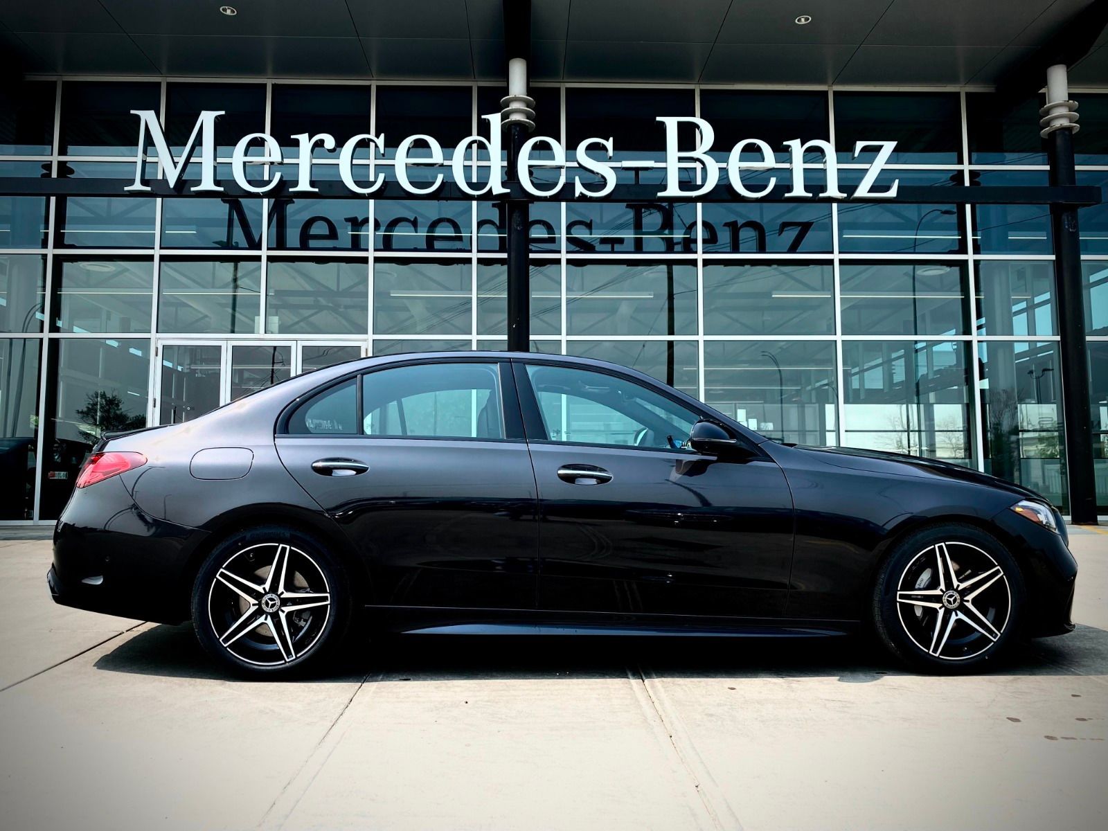 Photo 2026 Mercedes-Benz C-Class 300 4MATIC Sedan #4