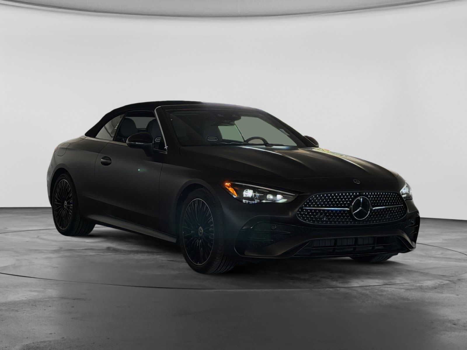 Photo 2026 Mercedes-Benz CLE Cabriolet 450 4M #3
