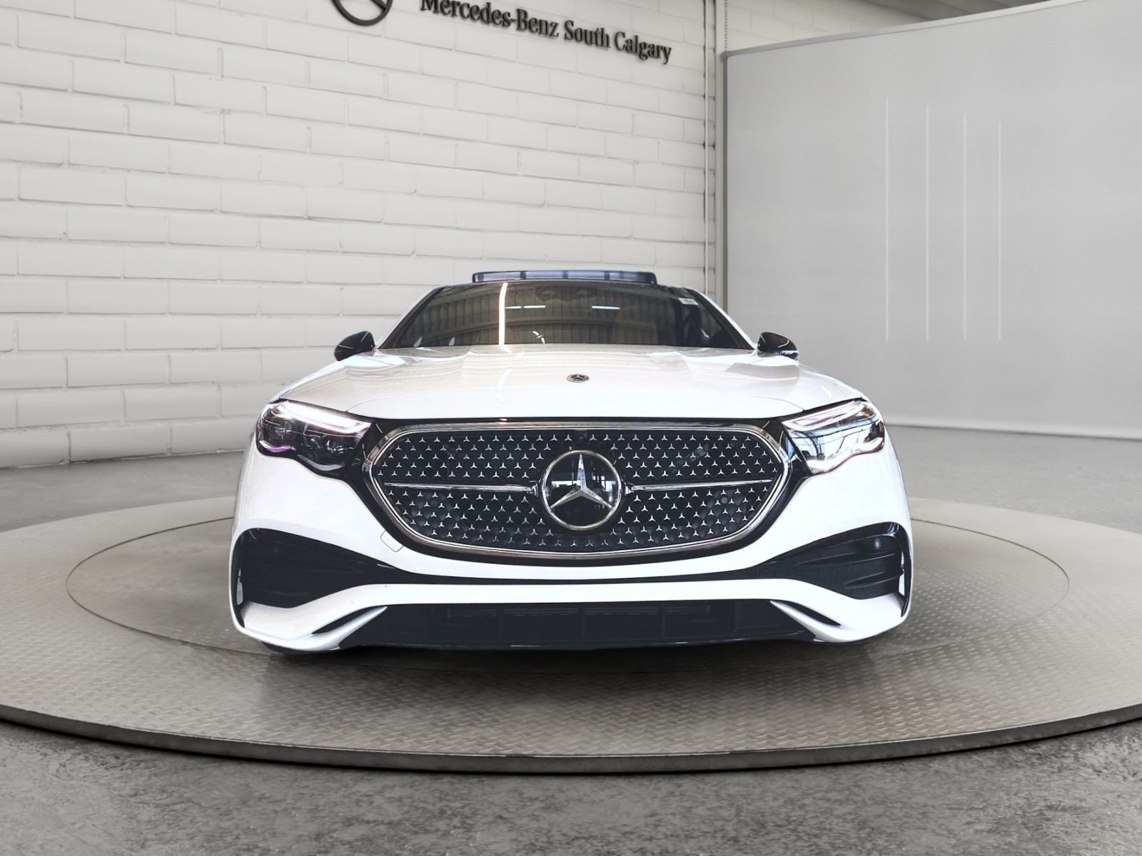 Photo 2026 Mercedes-Benz E-Class 350 4MATIC Sedan #2