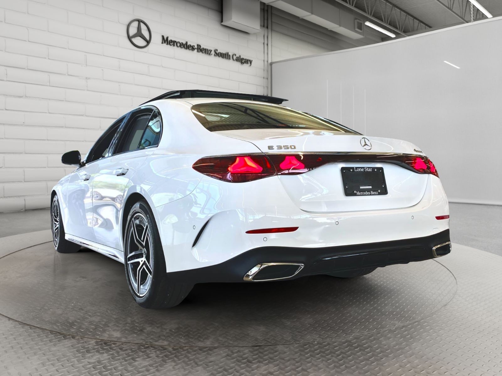 Photo 2026 Mercedes-Benz E-Class 350 4MATIC Sedan #3