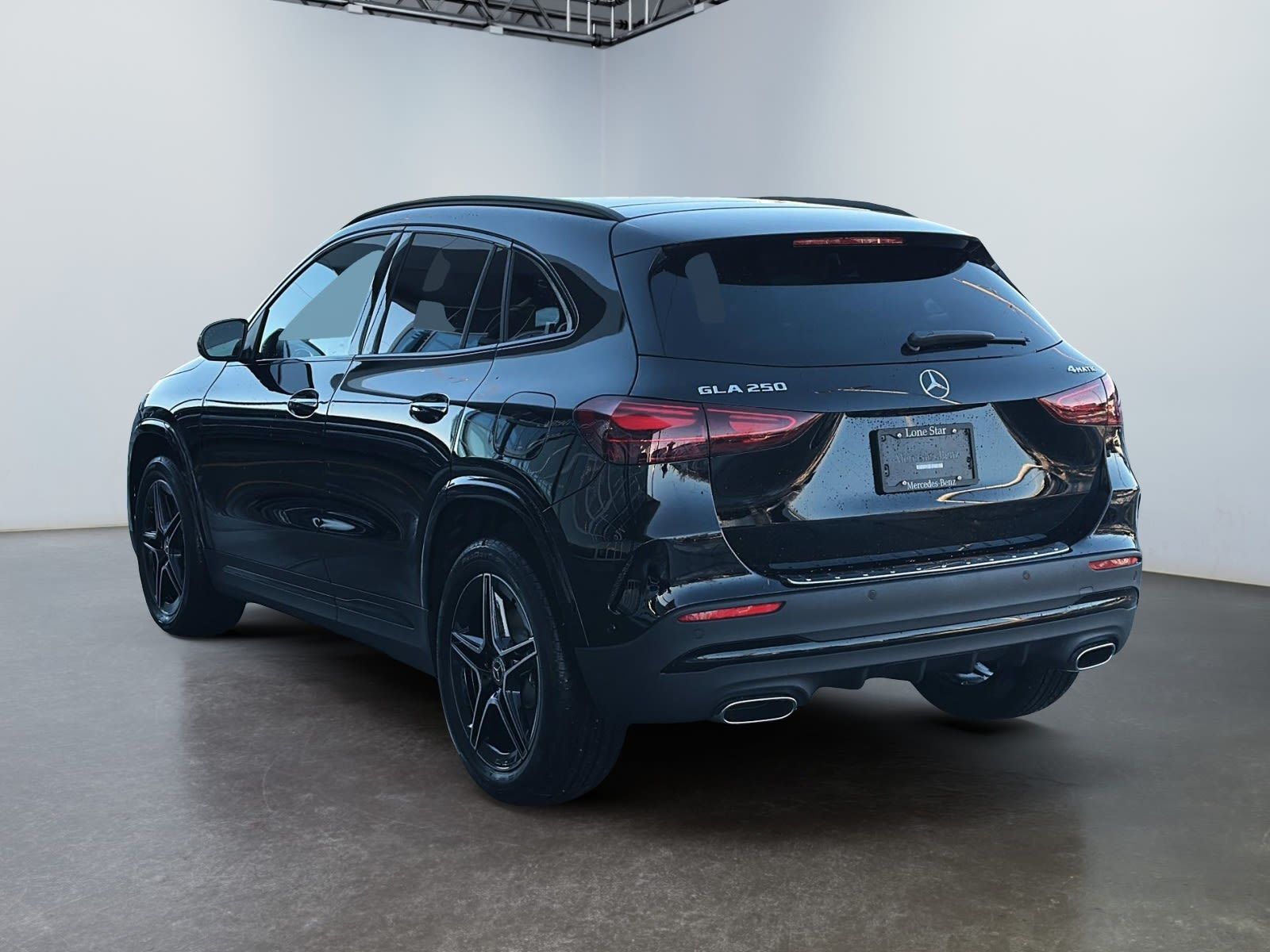 Photo 2026 Mercedes-Benz GLA 250 4MATIC SUV #4