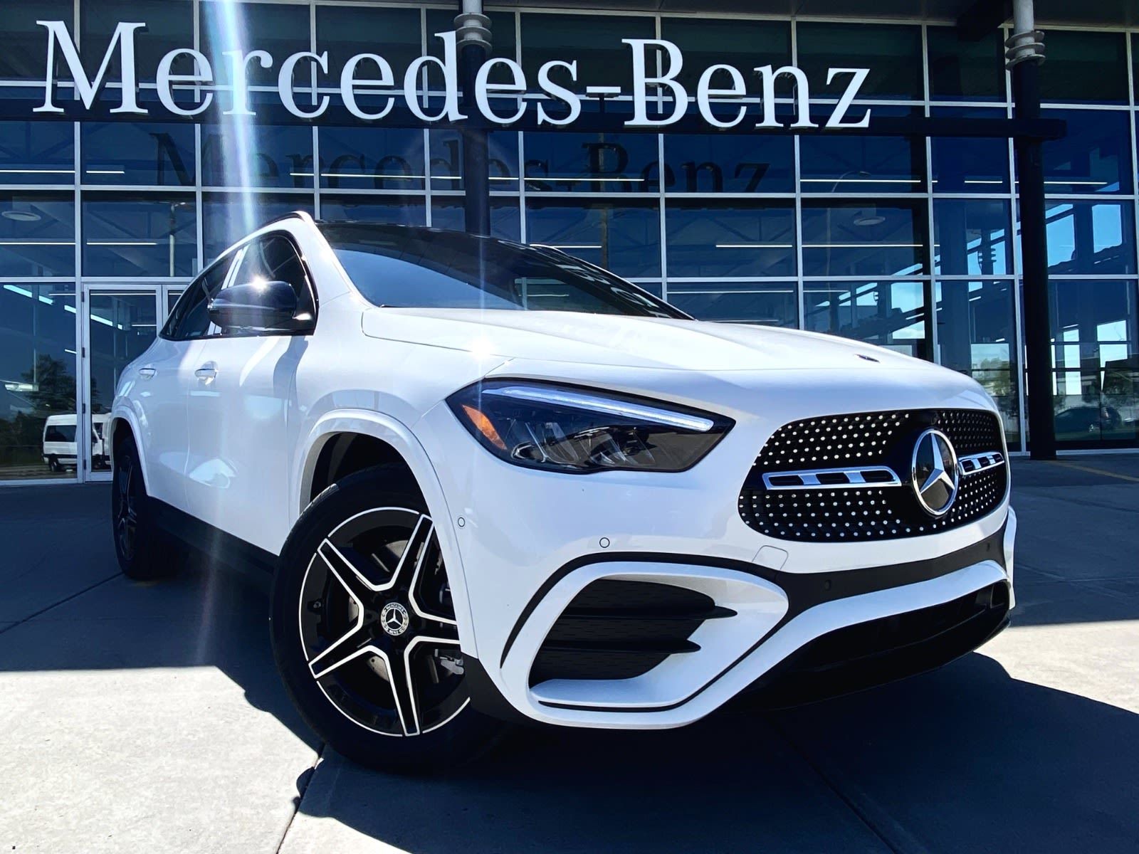 Photo 2026 Mercedes-Benz GLA 250 4MATIC SUV #4