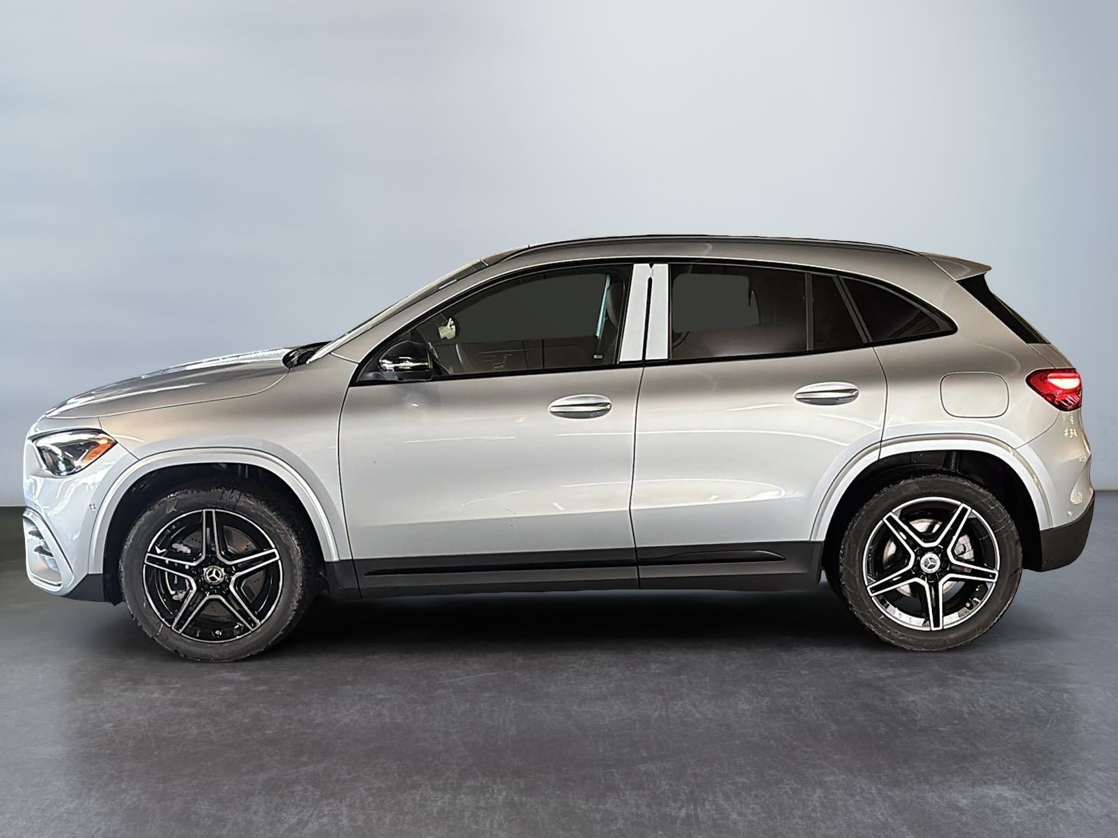 Photo 2026 Mercedes-Benz GLA 250 4MATIC SUV #5