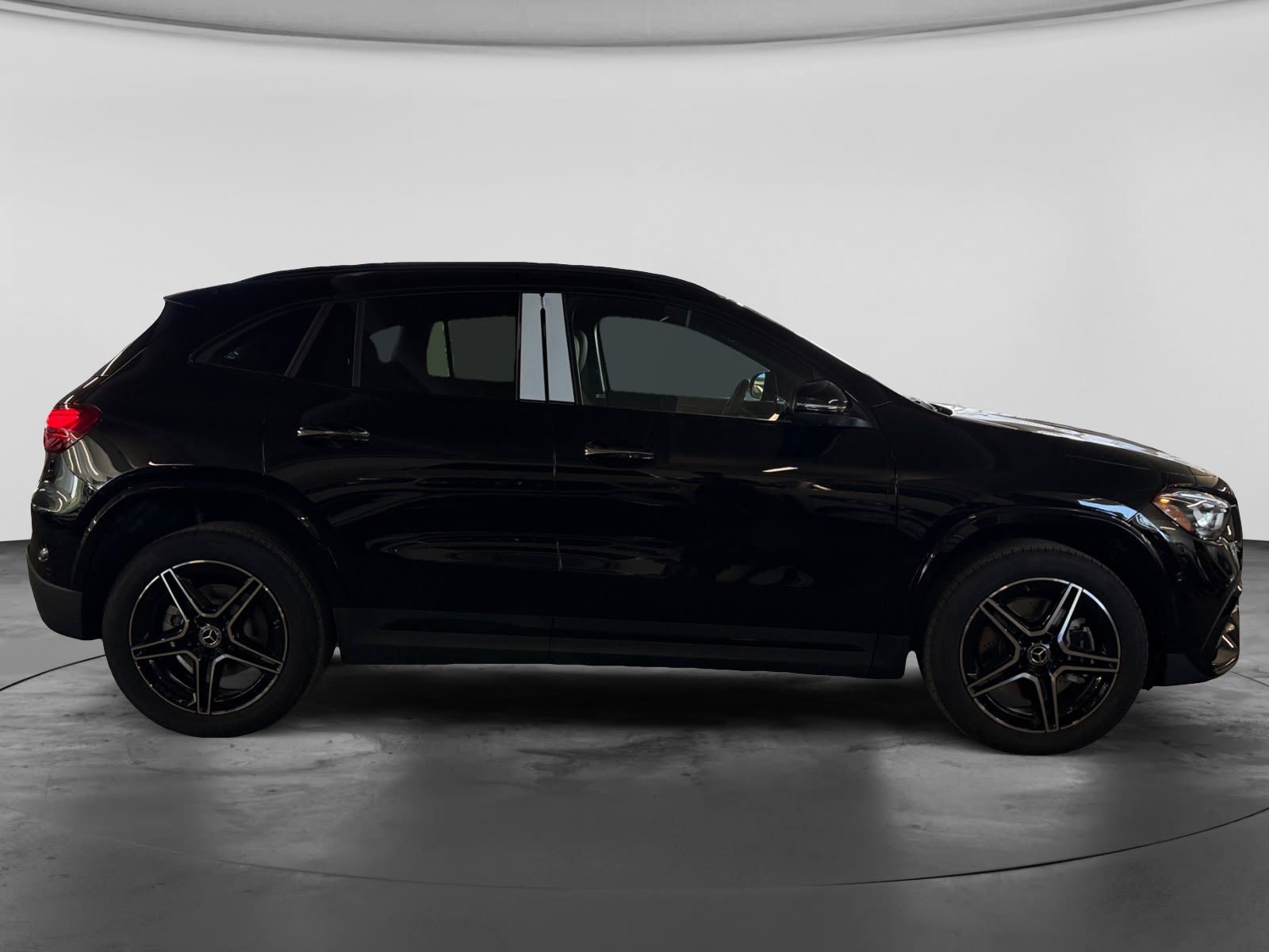 Photo 2026 Mercedes-Benz GLA 250 4MATIC SUV #4