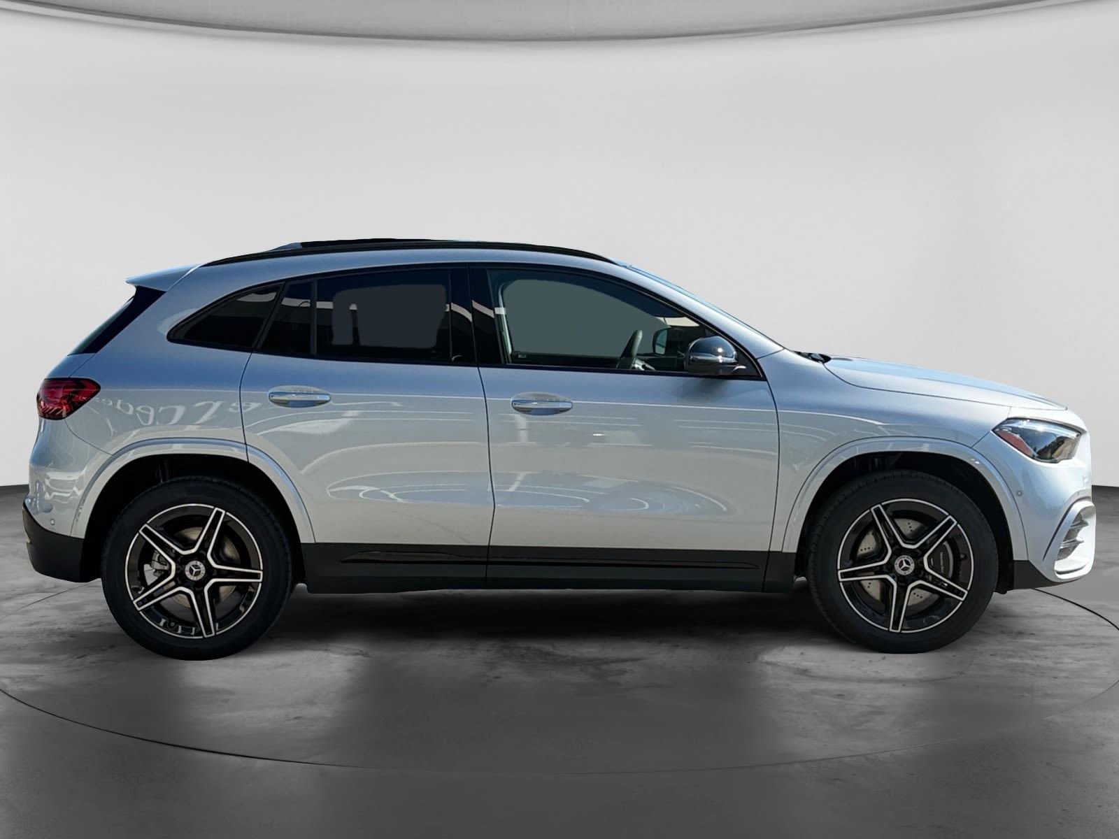 Photo 2026 Mercedes-Benz GLA 250 4MATIC SUV #4