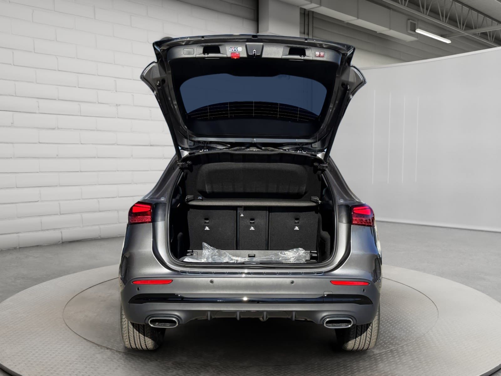 Photo 2026 Mercedes-Benz GLA 250 4MATIC SUV #6