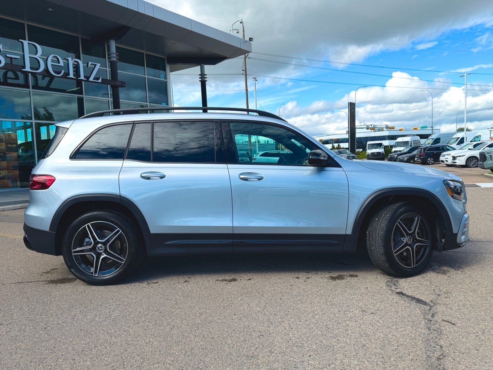 Photo 2026 Mercedes-Benz GLB GLB 250 #4