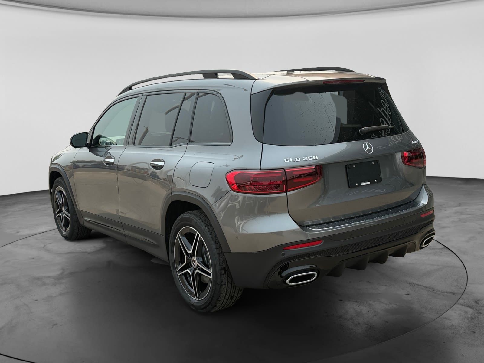 Photo 2026 Mercedes-Benz GLB 250 4MATIC SUV #7