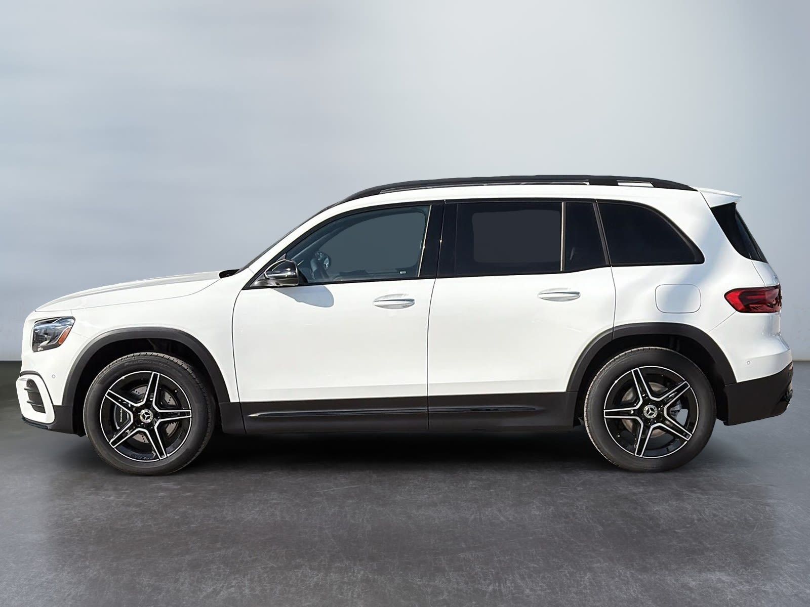 Photo 2026 Mercedes-Benz GLB 250 4MATIC SUV #5