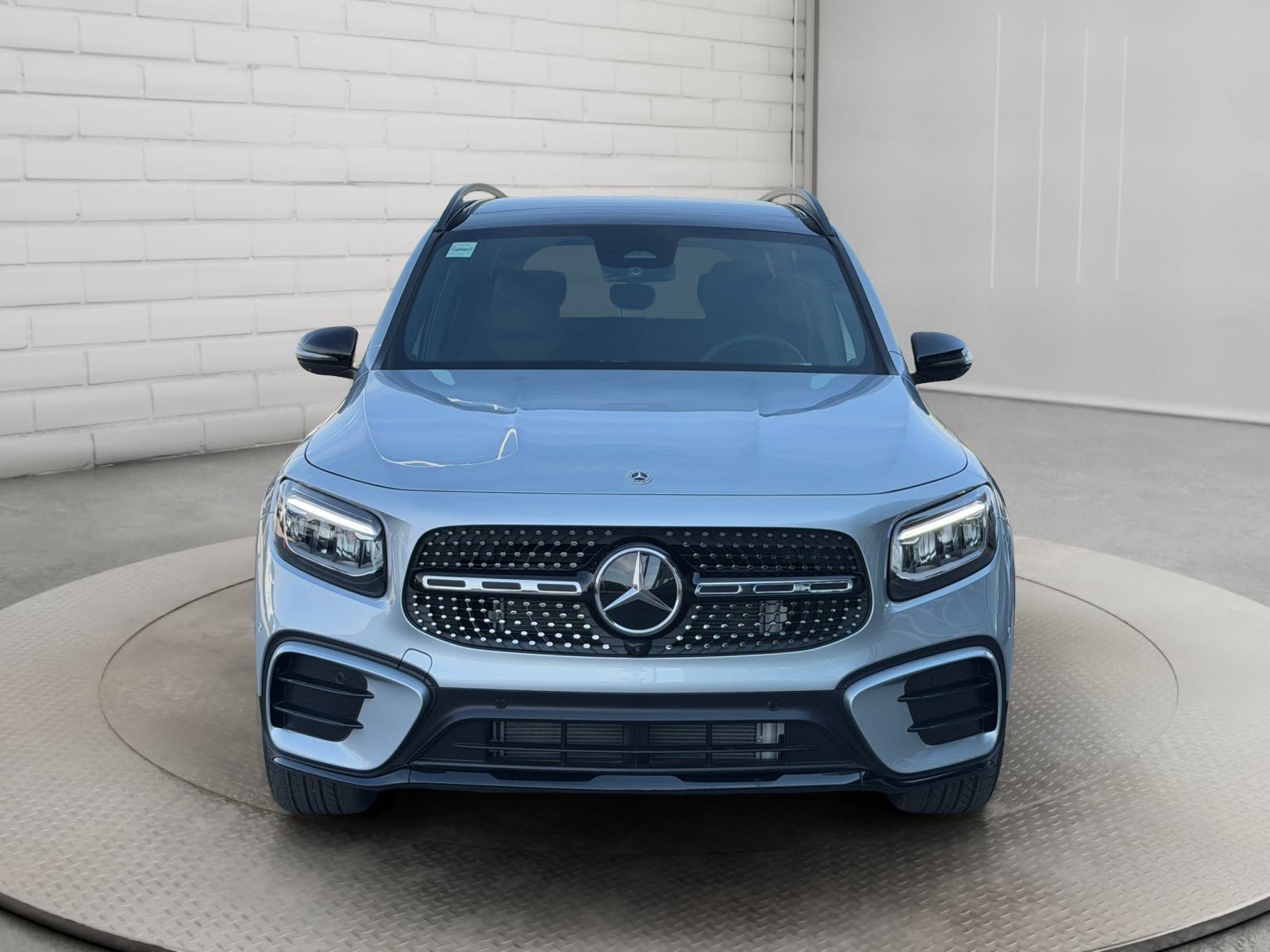 Photo 2026 Mercedes-Benz GLB 250 4MATIC SUV #2