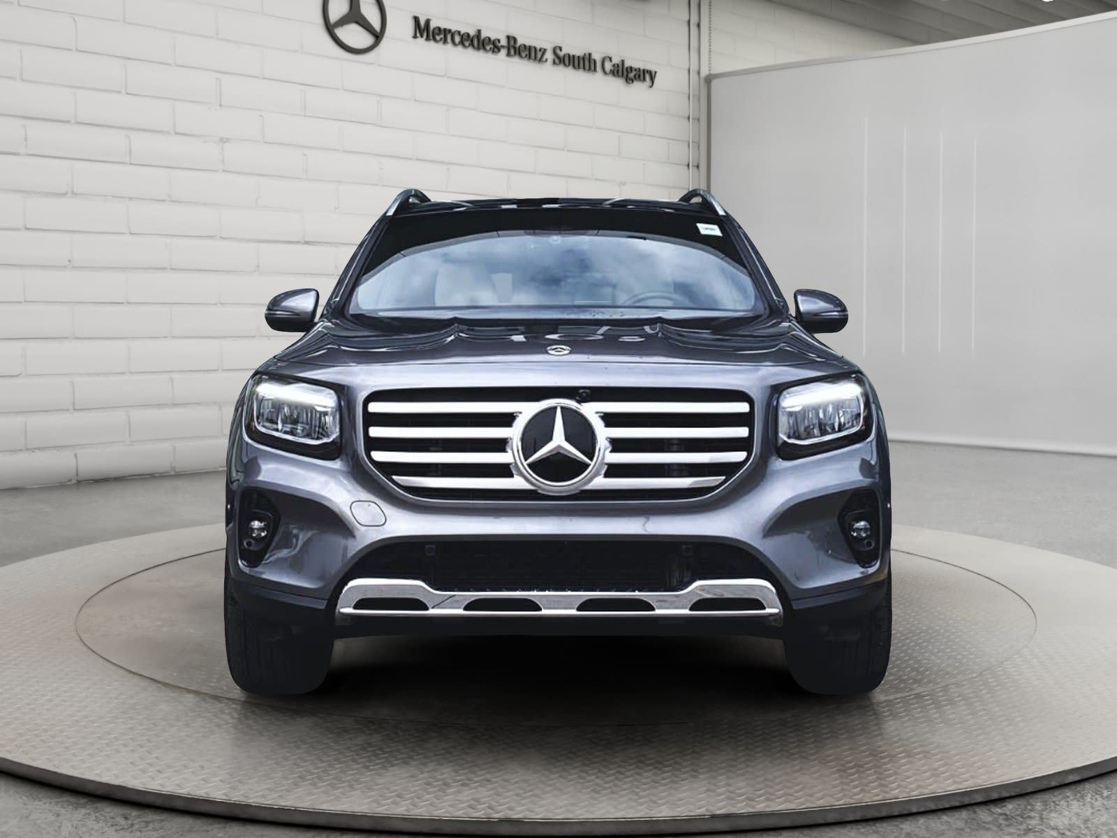 Photo 2026 Mercedes-Benz GLB 250 4MATIC SUV #2