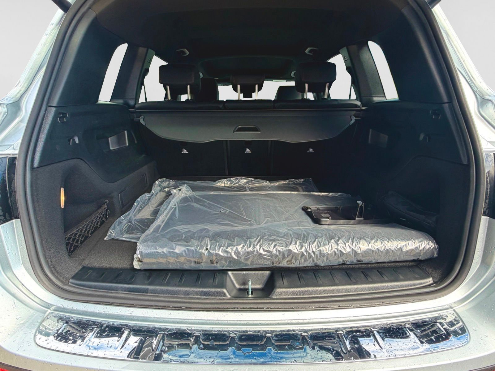 Photo 2026 Mercedes-Benz GLB 250 4MATIC SUV #7
