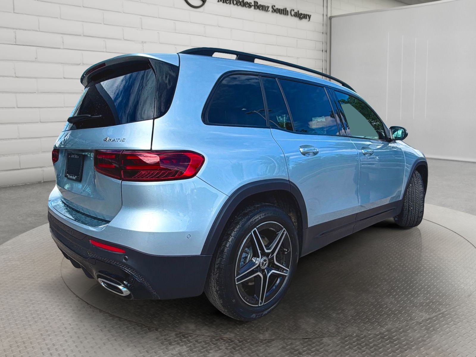 Photo 2026 Mercedes-Benz GLB 250 4MATIC SUV #5
