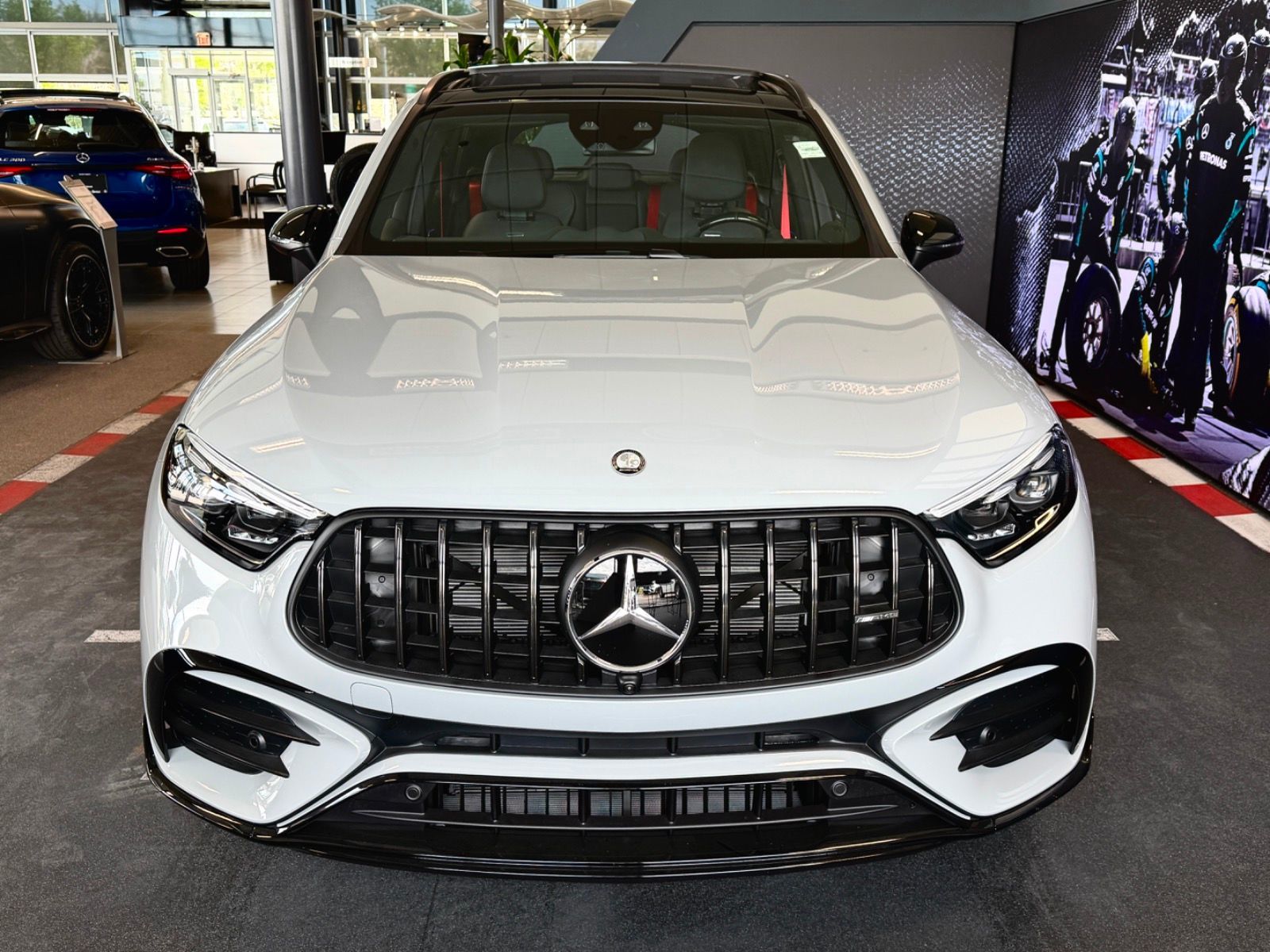 Photo 2025 Mercedes-Benz GLC AMG 63 4MATIC SUV #2