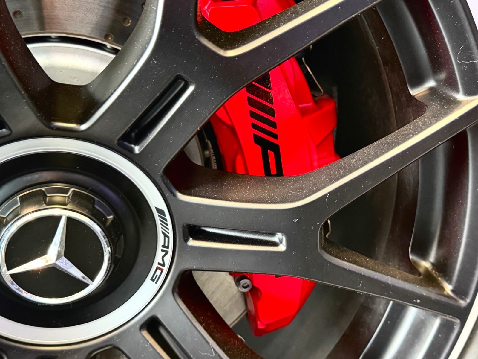 Photo 2025 Mercedes-Benz GLC AMG 63 4MATIC SUV #8
