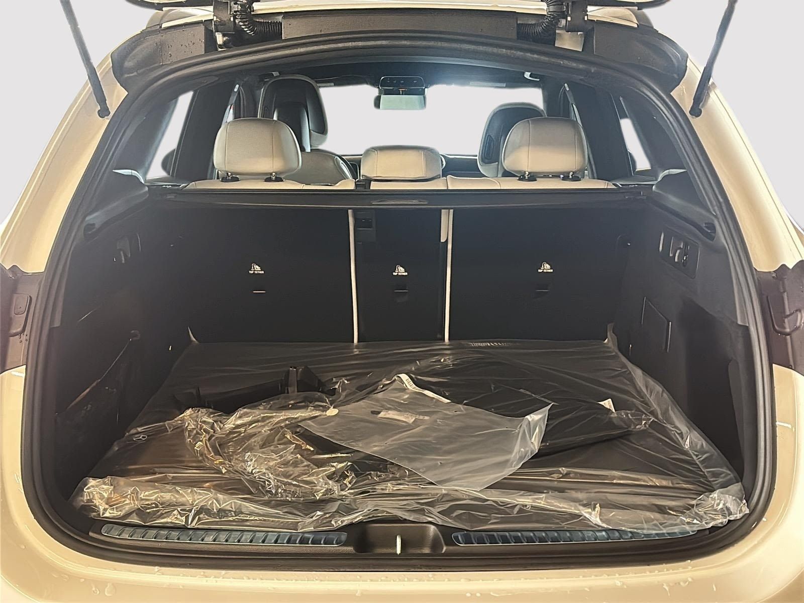 Photo 2026 Mercedes-Benz GLC 300 4MATIC SUV #6