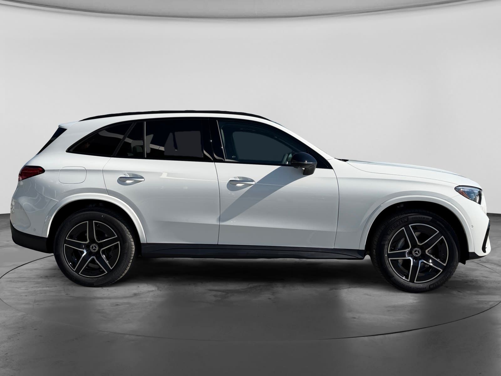 Photo 2026 Mercedes-Benz GLC 300 4MATIC SUV #4