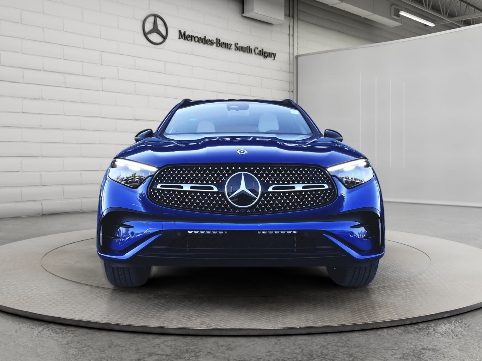 Photo 2026 Mercedes-Benz GLC 300 4MATIC SUV #2