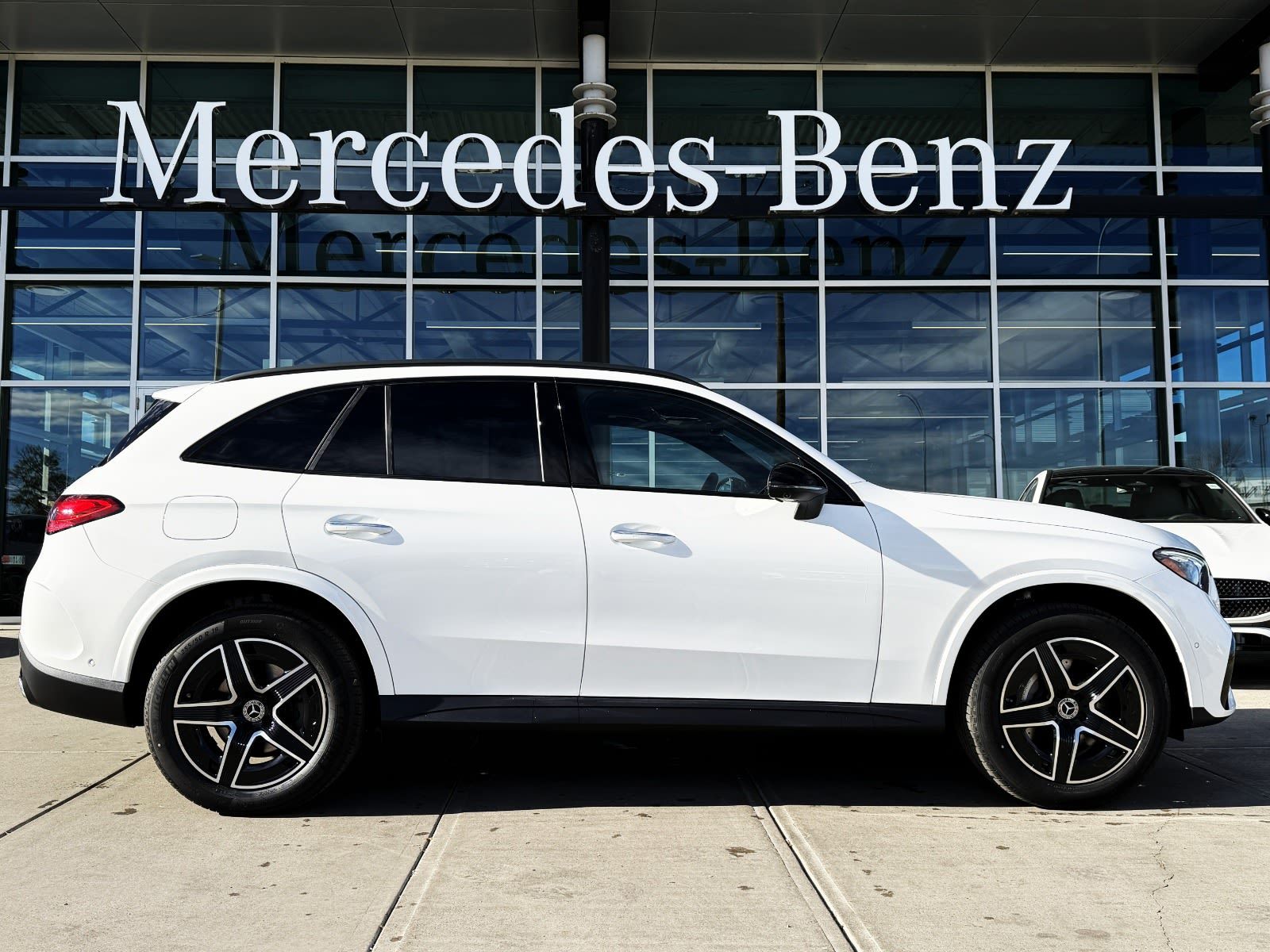 Photo 2026 Mercedes-Benz GLC GLC 350e #7