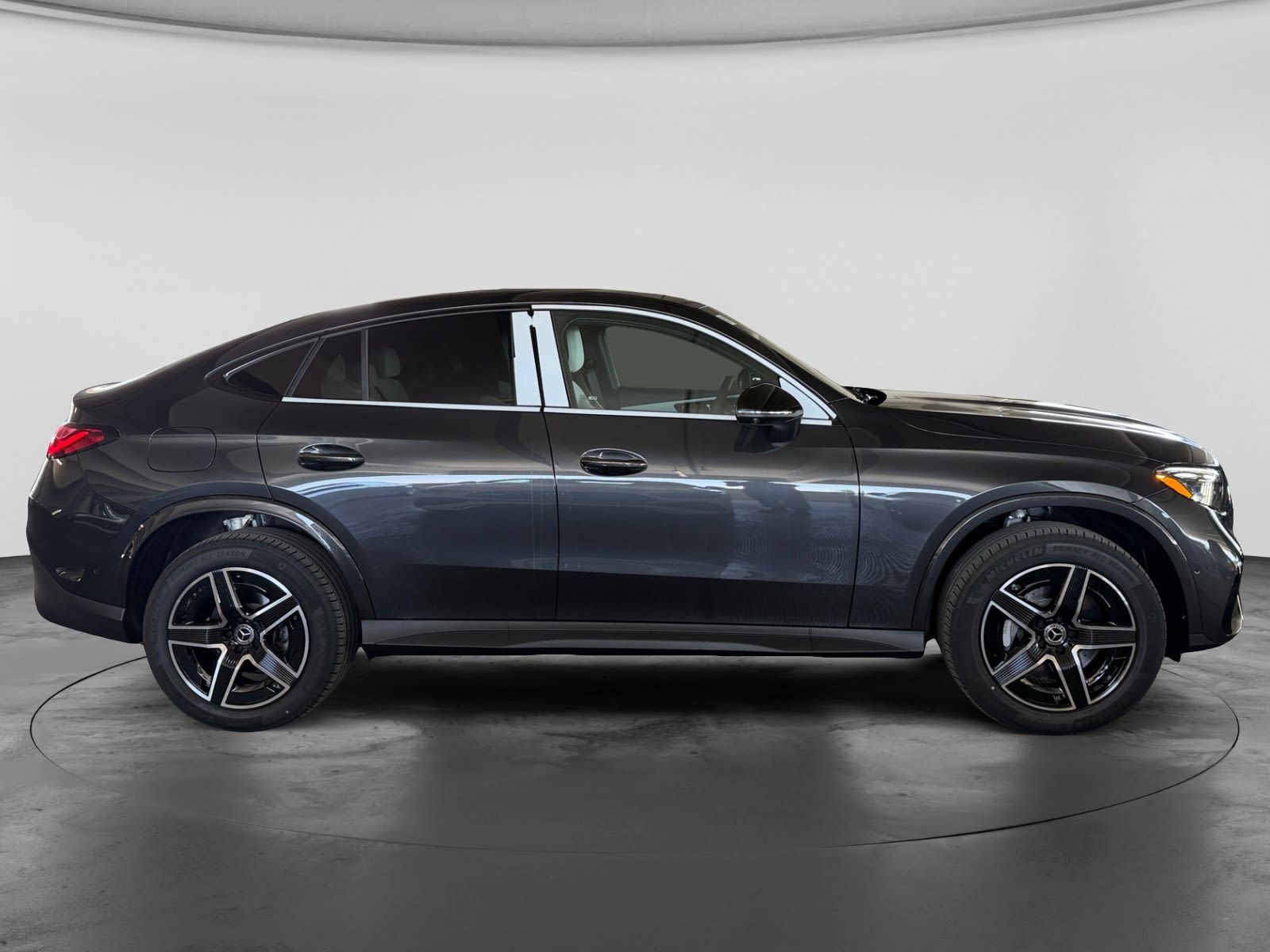 Photo 2027 Mercedes-Benz GLC 300 4MATIC Coupe #4