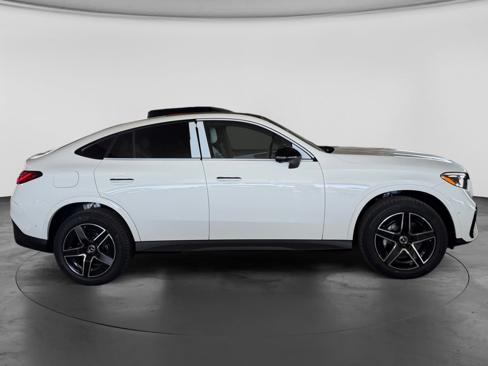 Photo 2027 Mercedes-Benz GLC 300 4MATIC Coupe #4