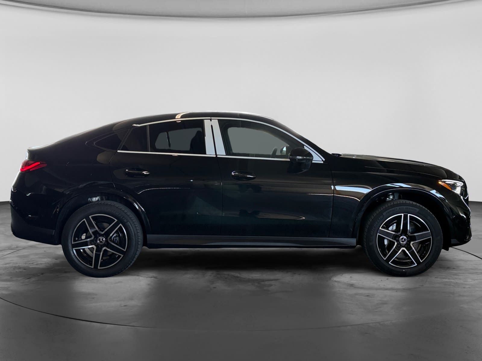Photo 2027 Mercedes-Benz GLC 300 4MATIC Coupe #4