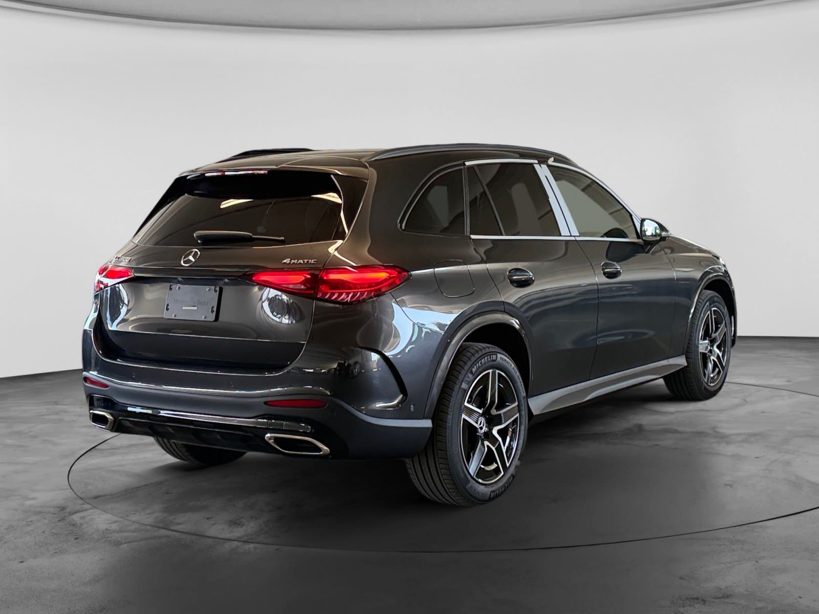 Photo 2027 Mercedes-Benz GLC 300 4MATIC SUV #5