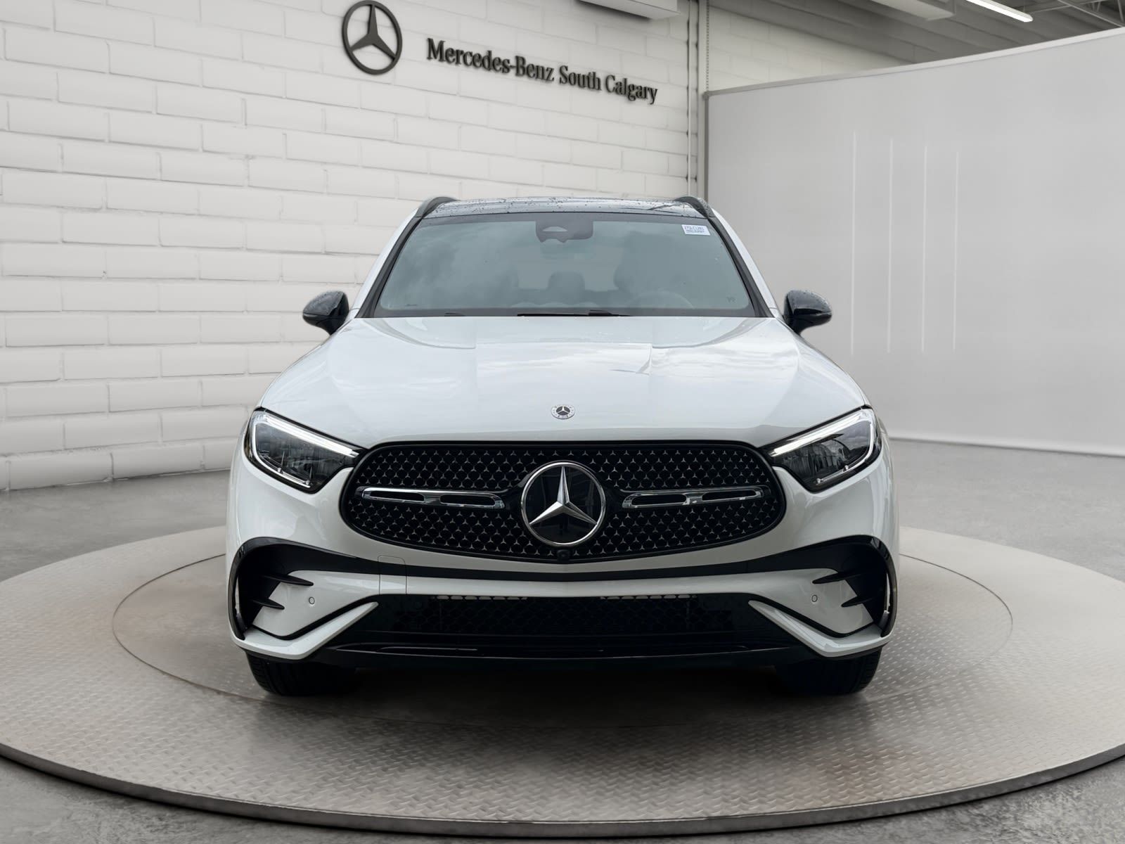 Photo 2027 Mercedes-Benz GLC 300 4MATIC SUV #2