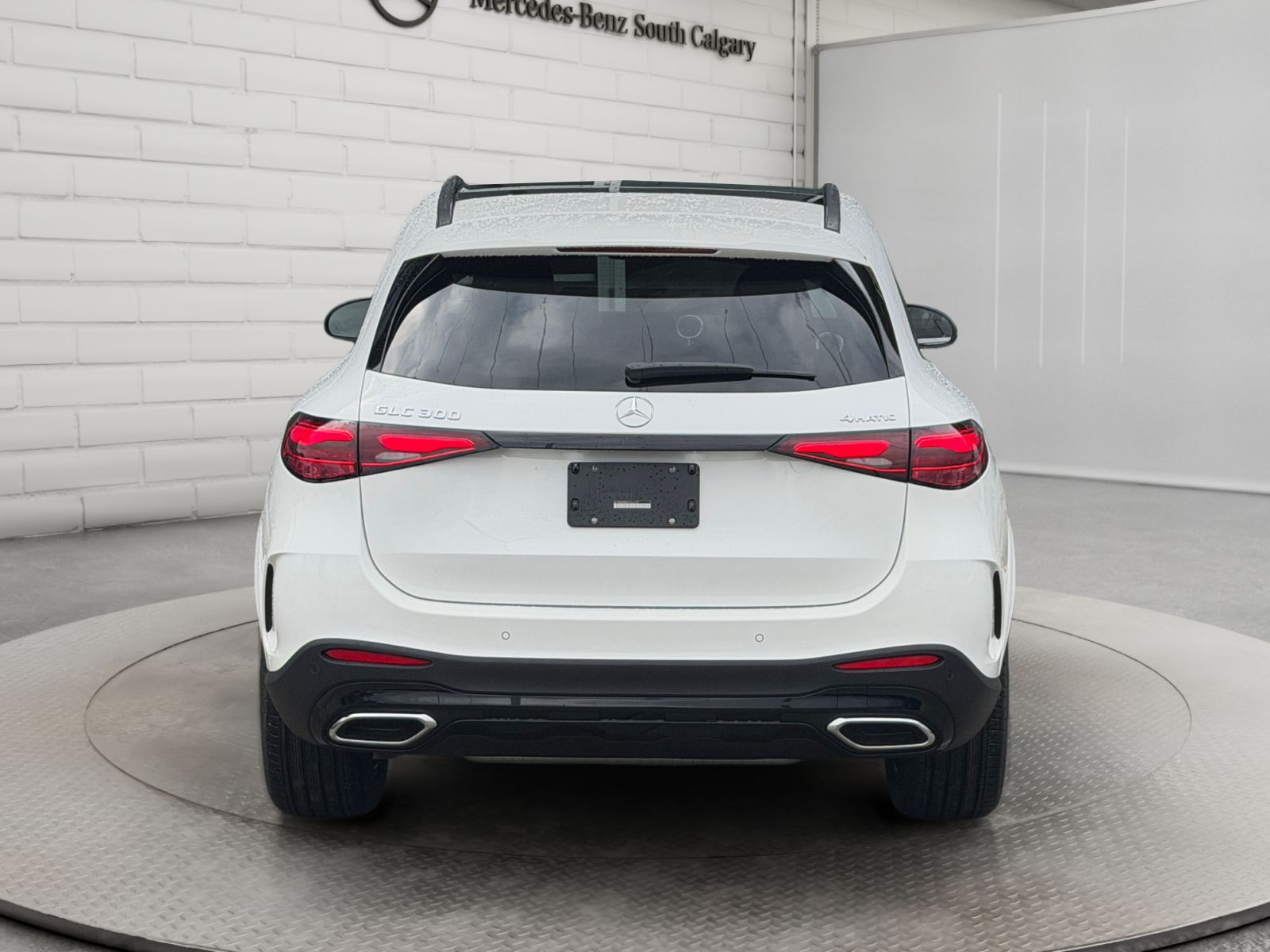 Photo 2027 Mercedes-Benz GLC 300 4MATIC SUV #6